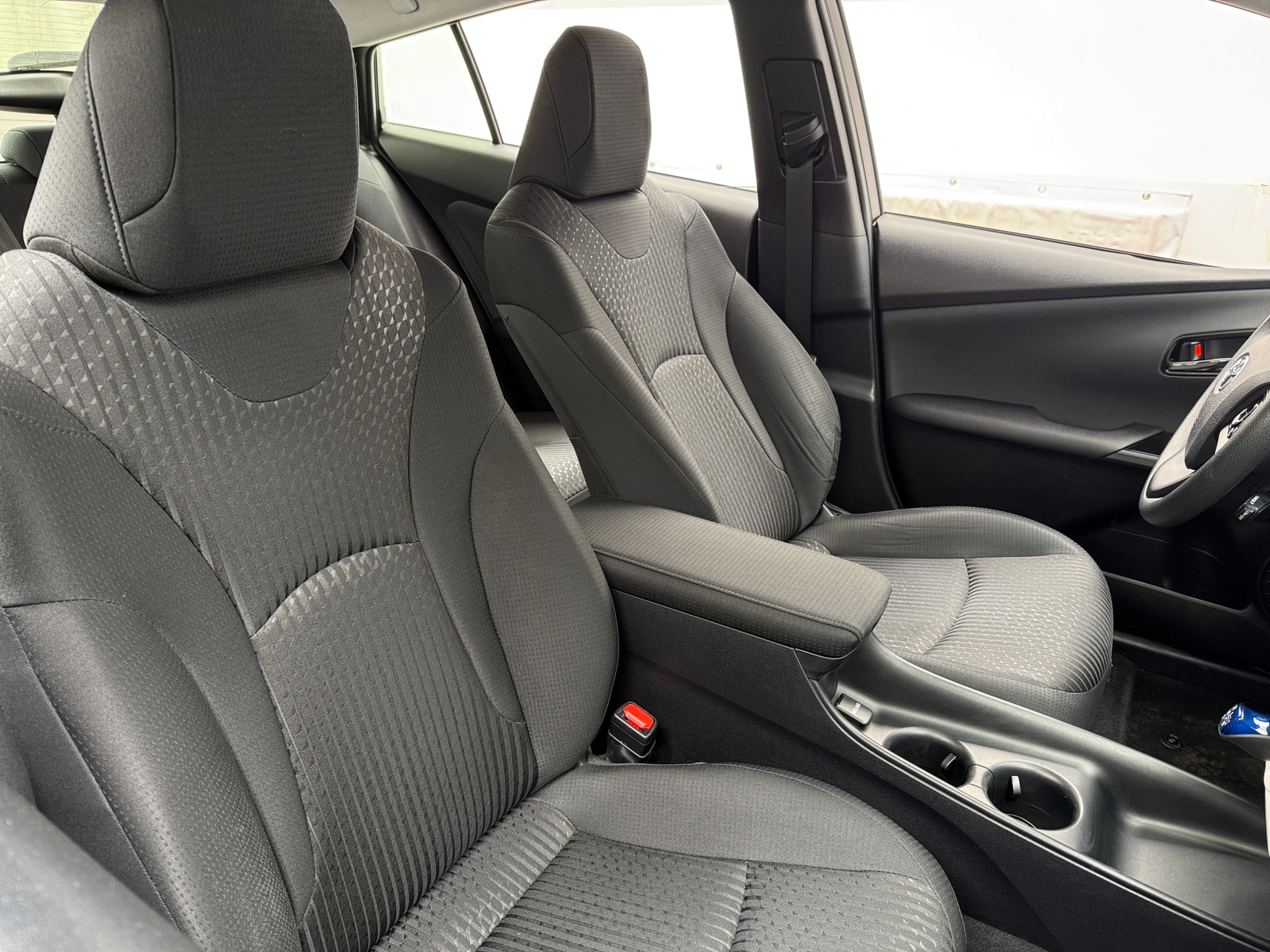 Thumbnail: 2016 Toyota Prius - 2