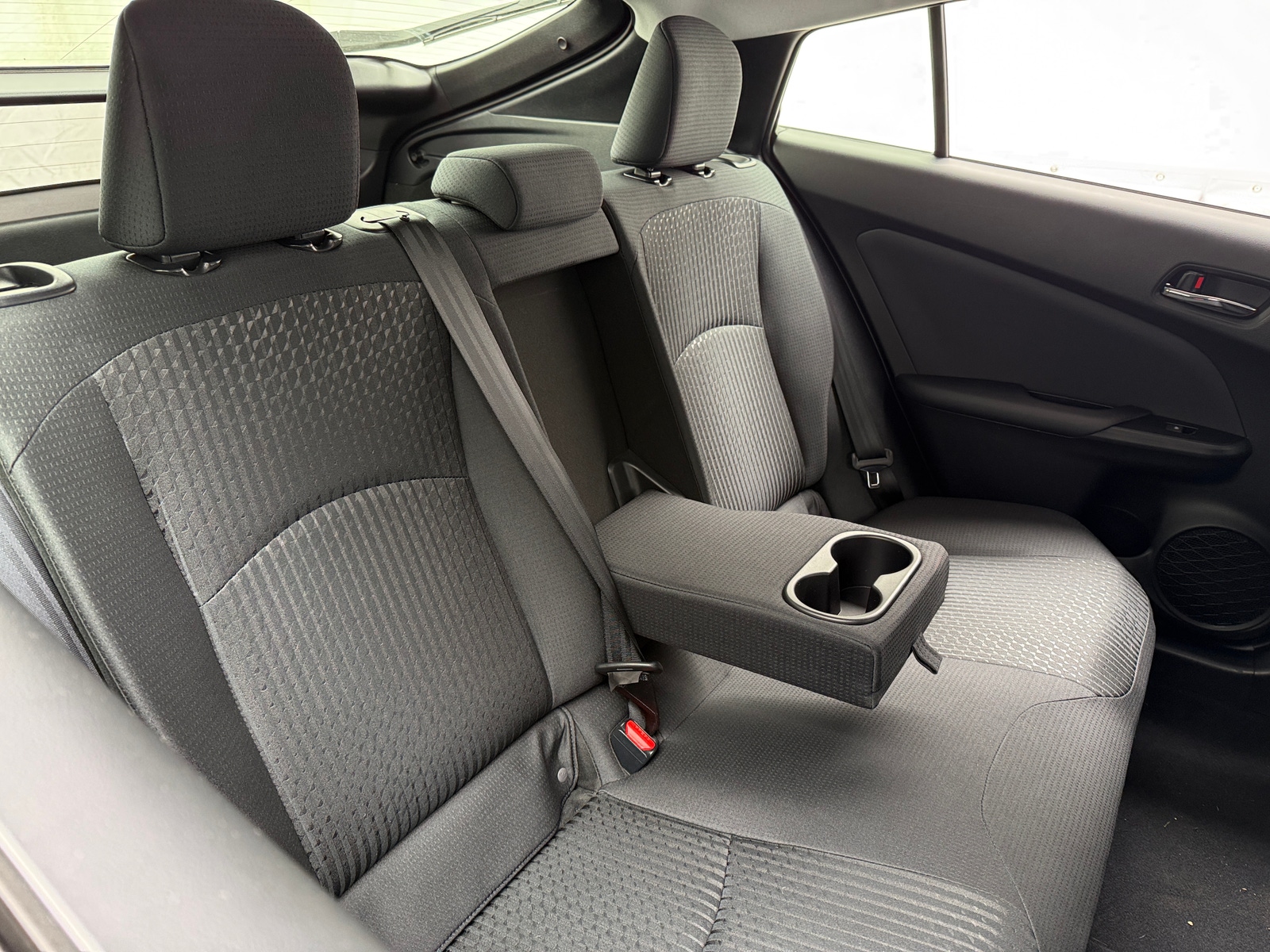 Thumbnail: 2016 Toyota Prius - 6