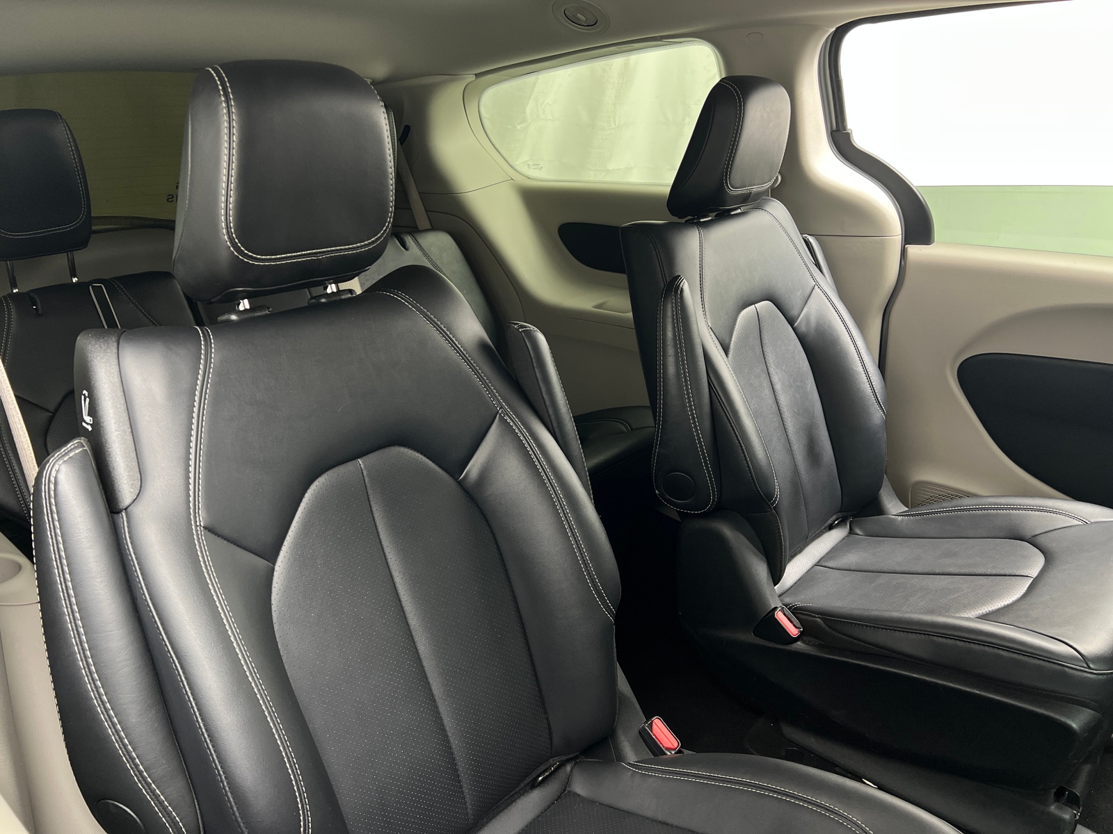 Thumbnail: 2024 Chrysler Pacifica - 5