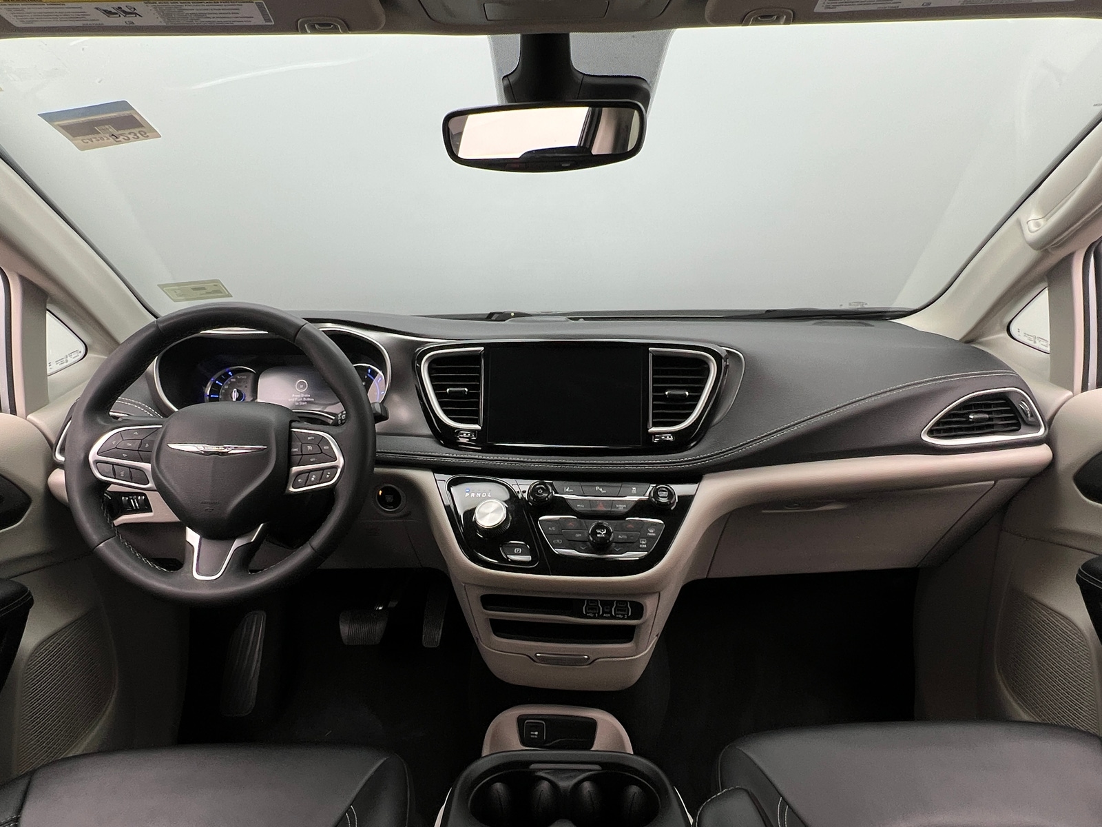 Thumbnail: 2024 Chrysler Pacifica - 2