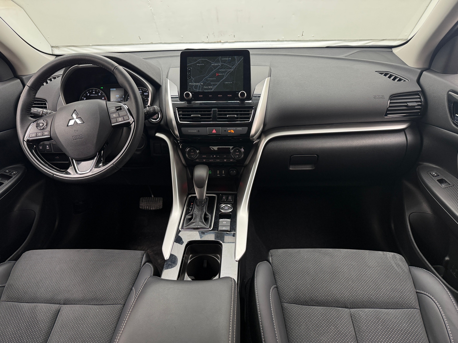 Thumbnail: 2025 Mitsubishi Eclipse Cross - 2