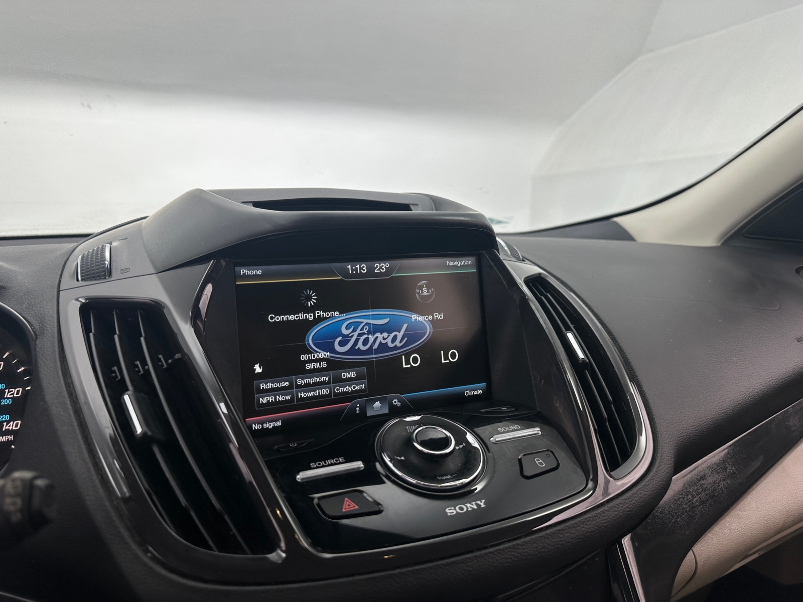 Thumbnail: 2015 Ford Escape - 3