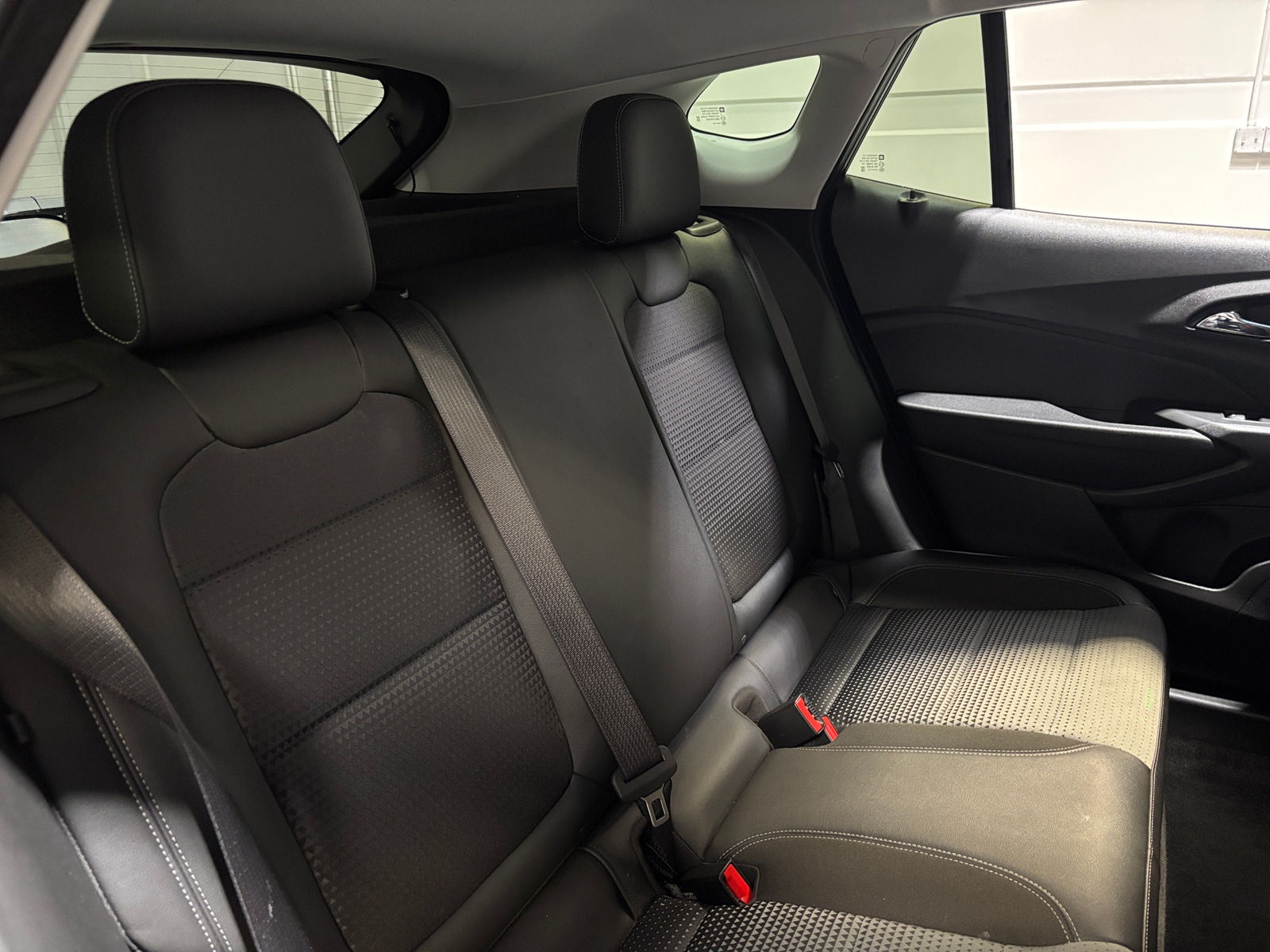 Thumbnail: 2025 Chevrolet Trax - 6