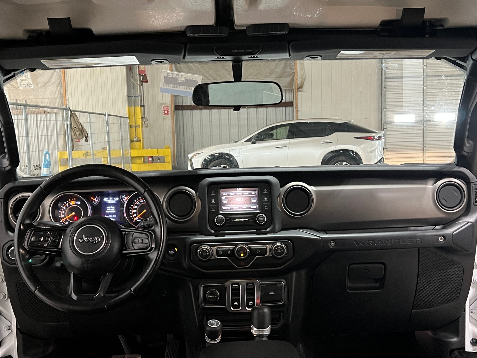 Thumbnail: 2020 Jeep Wrangler - 3