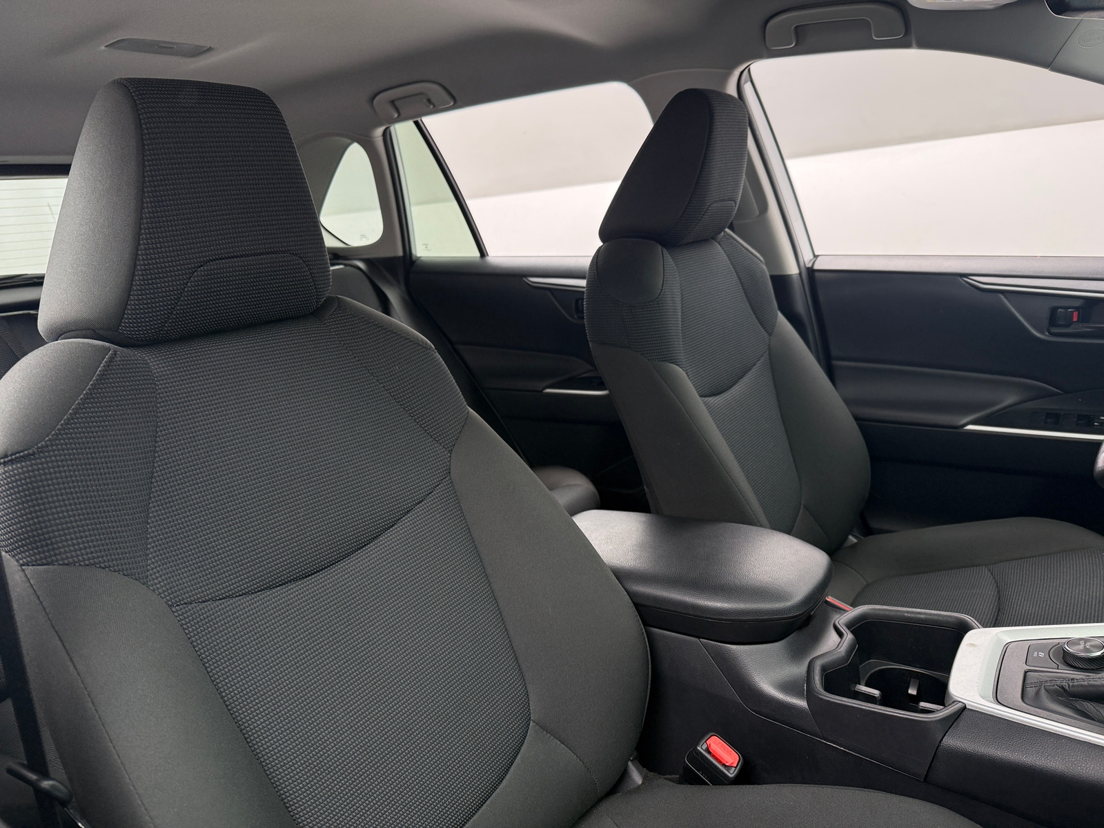 Thumbnail: 2025 Toyota RAV4 - 2