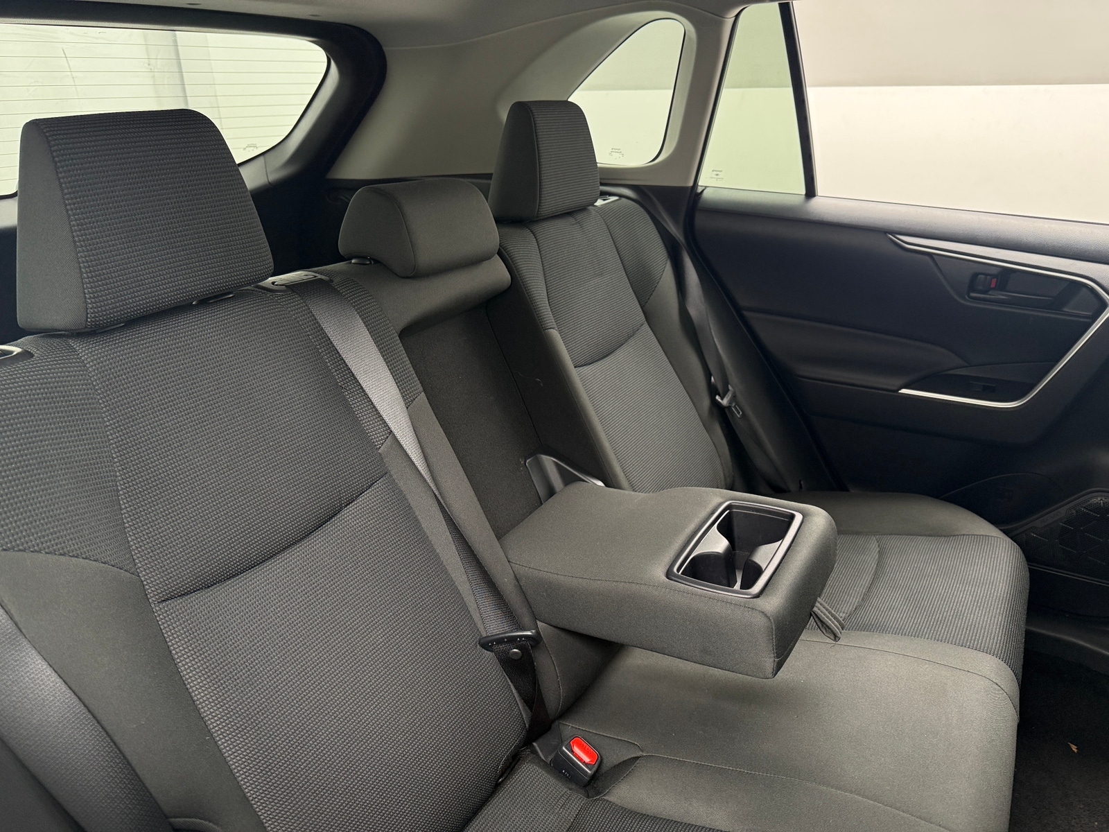 Thumbnail: 2025 Toyota RAV4 - 6