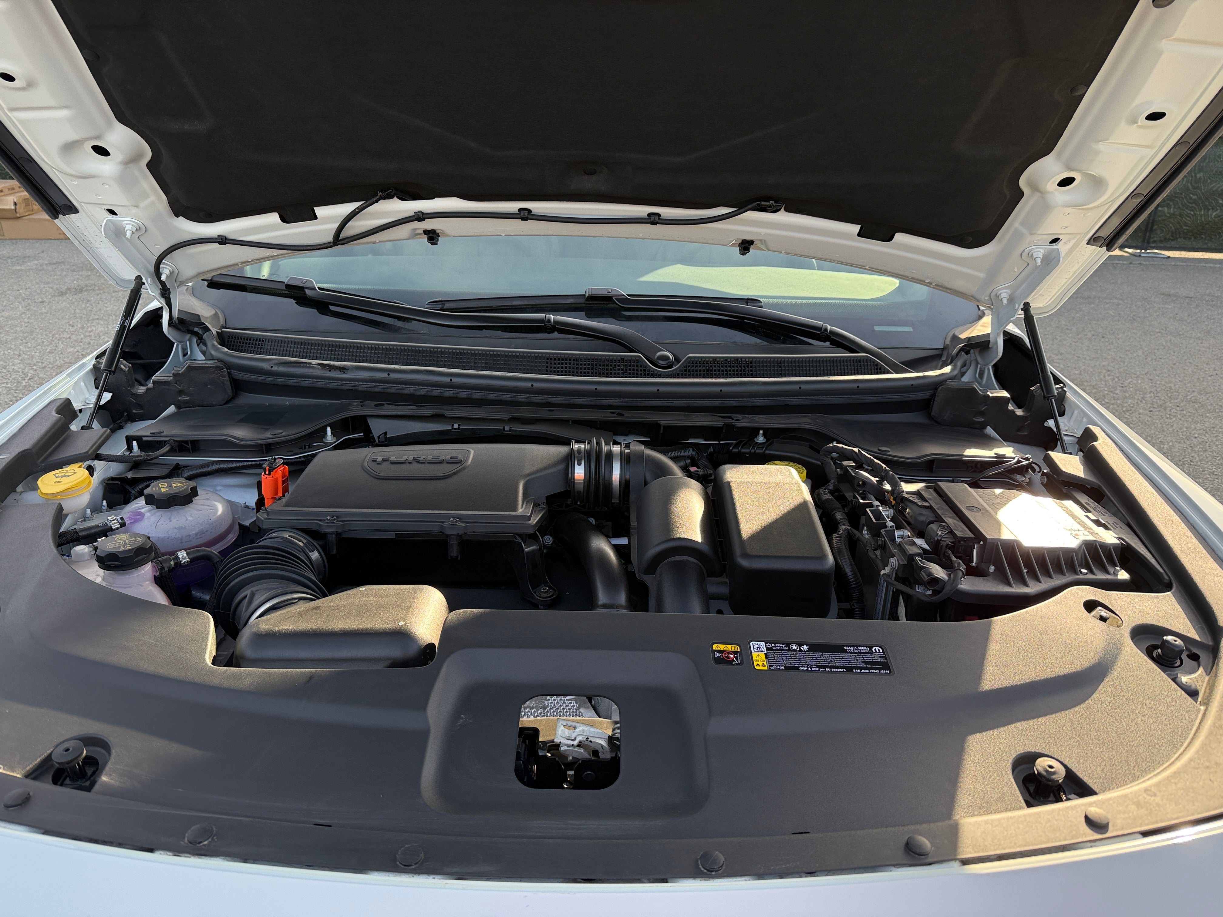 2026 Jeep Cherokee Limited HEV 4X4's photo