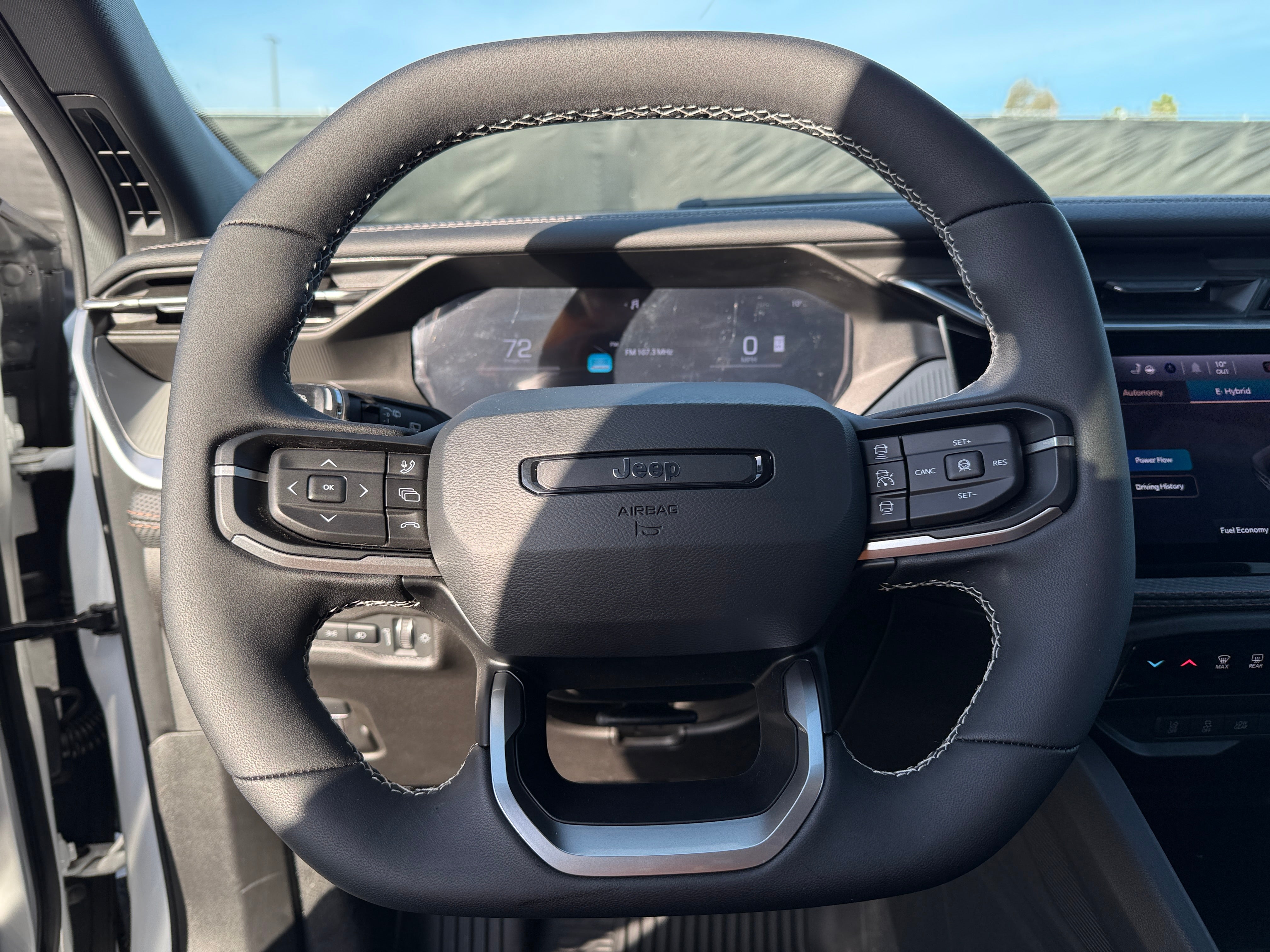2026 Jeep Cherokee Limited HEV 4X4's photo