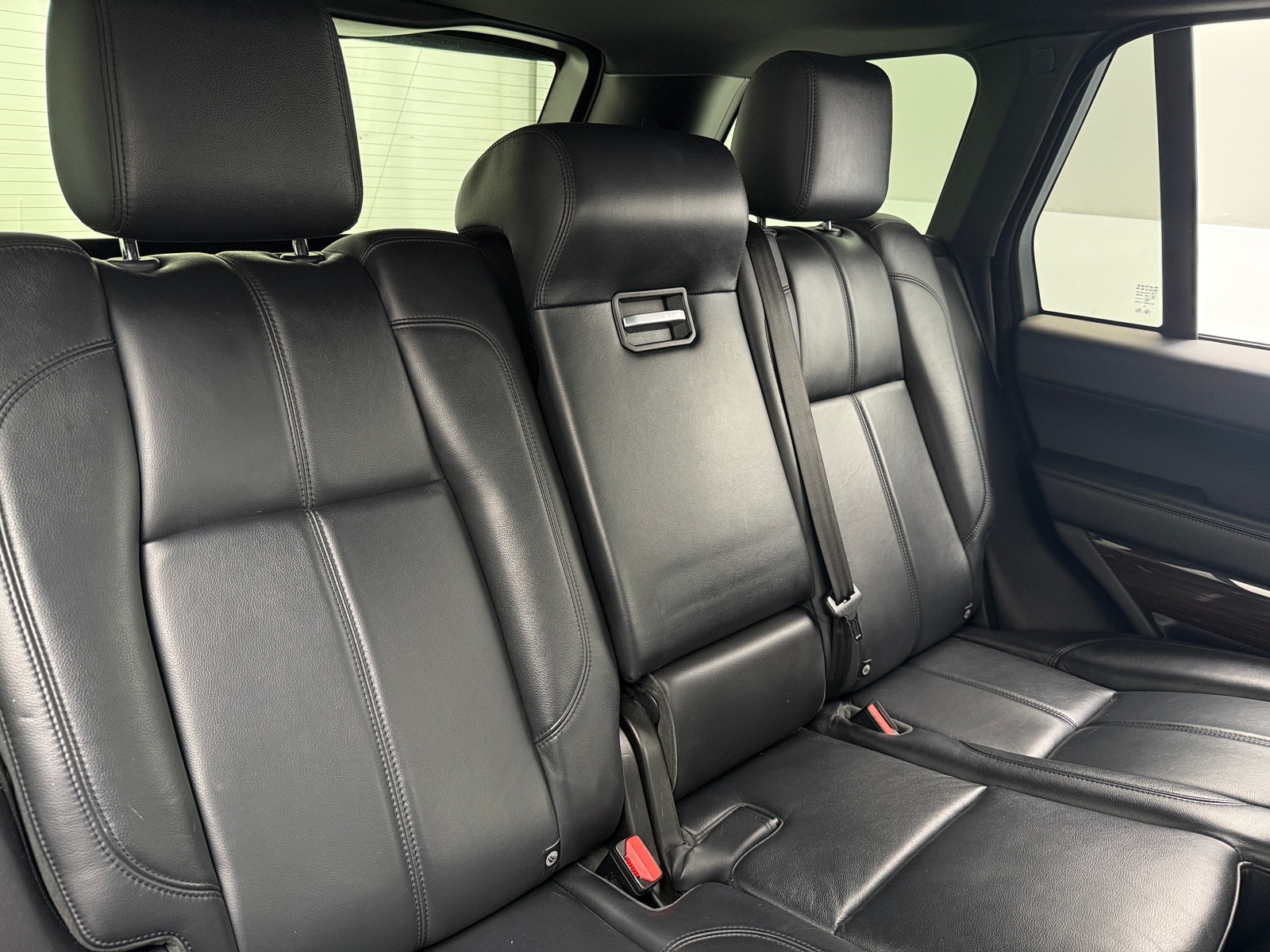 Thumbnail: 2016 Land Rover Range Rover - 5