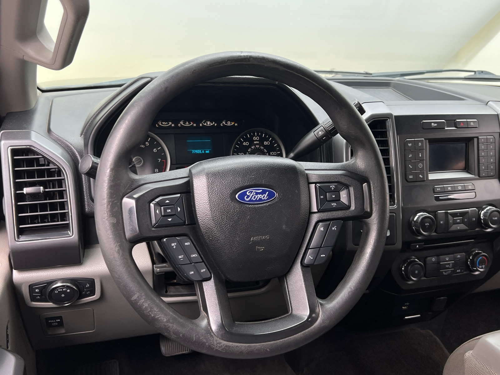 Thumbnail: 2018 Ford Econoline - 5