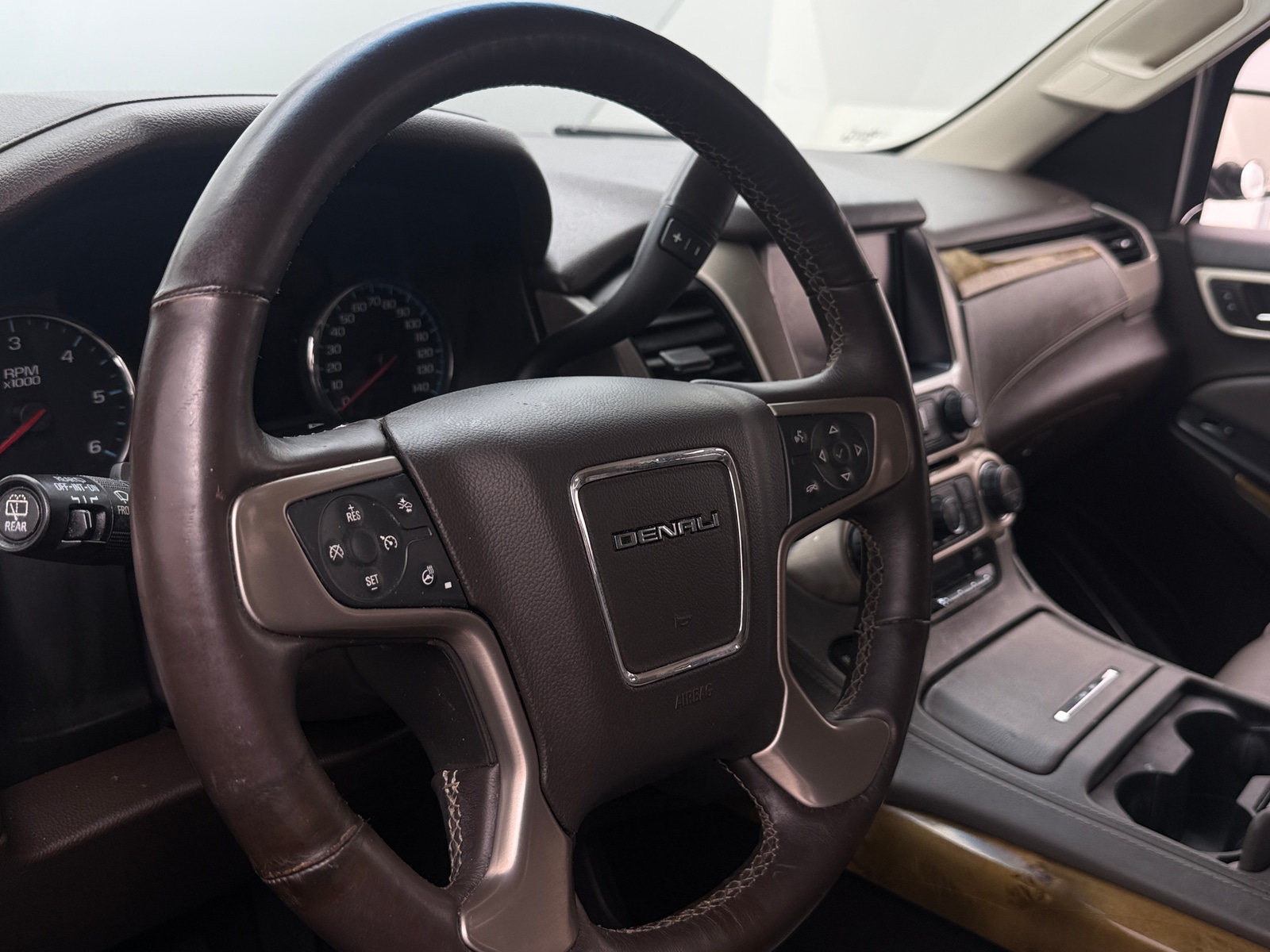 Thumbnail: 2017 GMC Yukon - 4