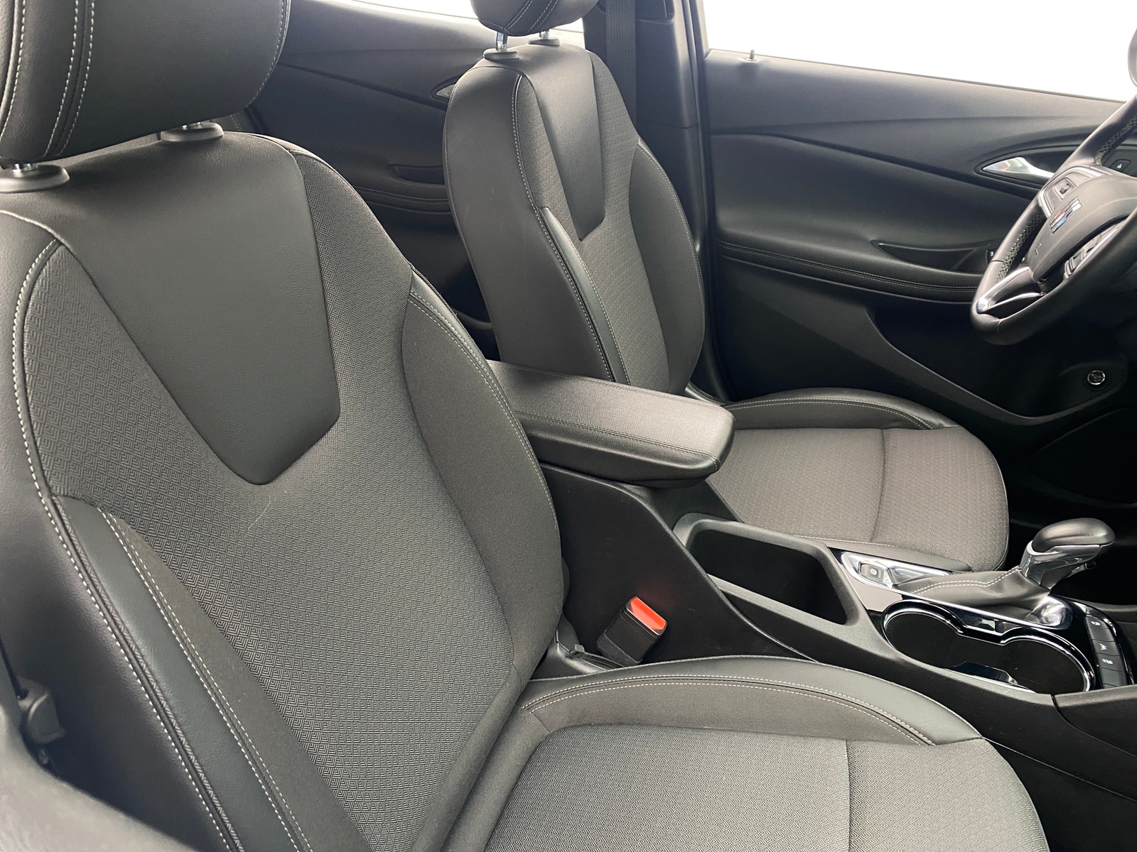 Thumbnail: 2024 Buick Encore GX - 2