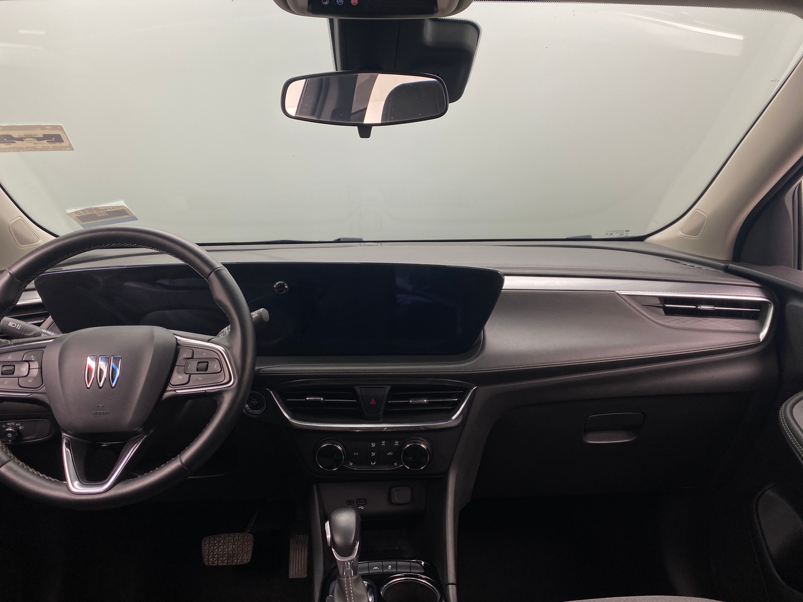 Thumbnail: 2024 Buick Encore GX - 3