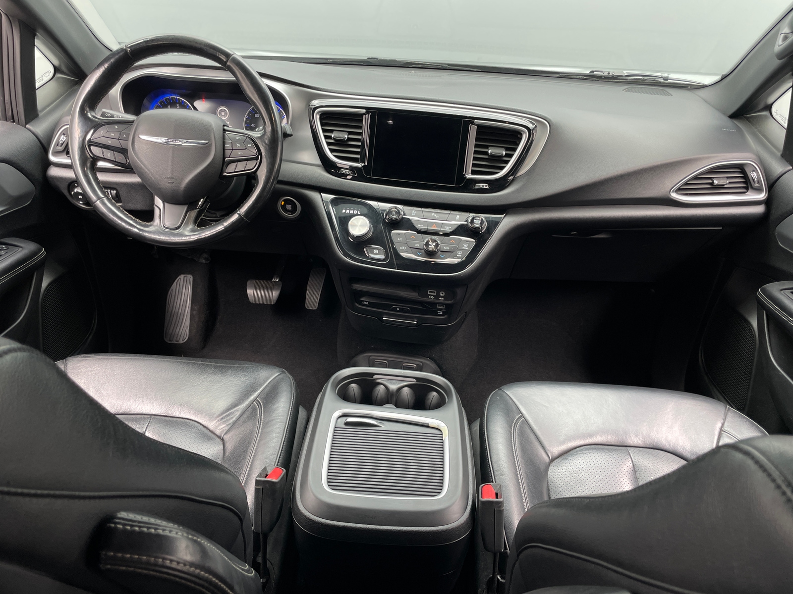 Thumbnail: 2019 Chrysler Pacifica - 2