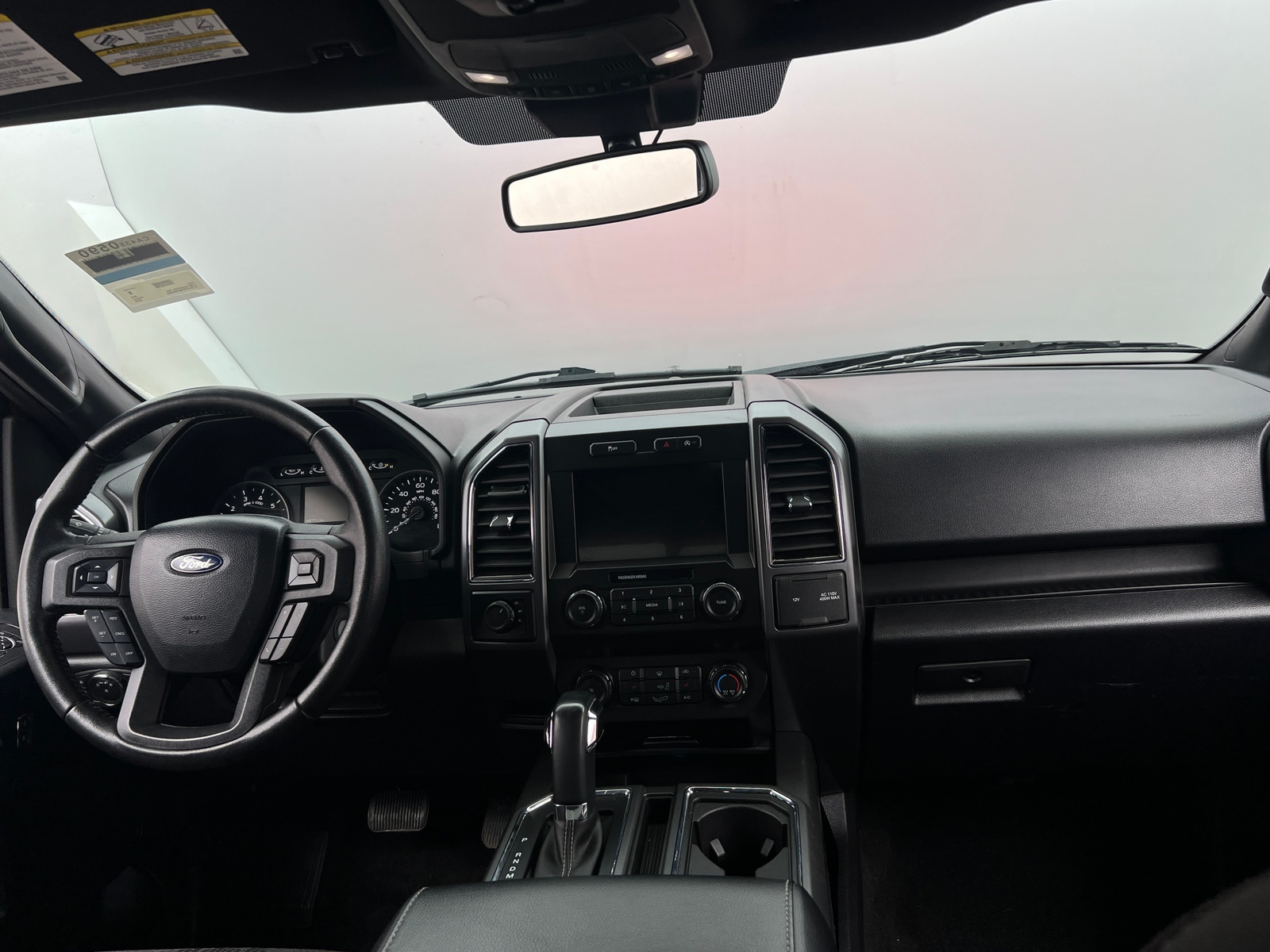 Thumbnail: 2019 Ford Econoline - 3