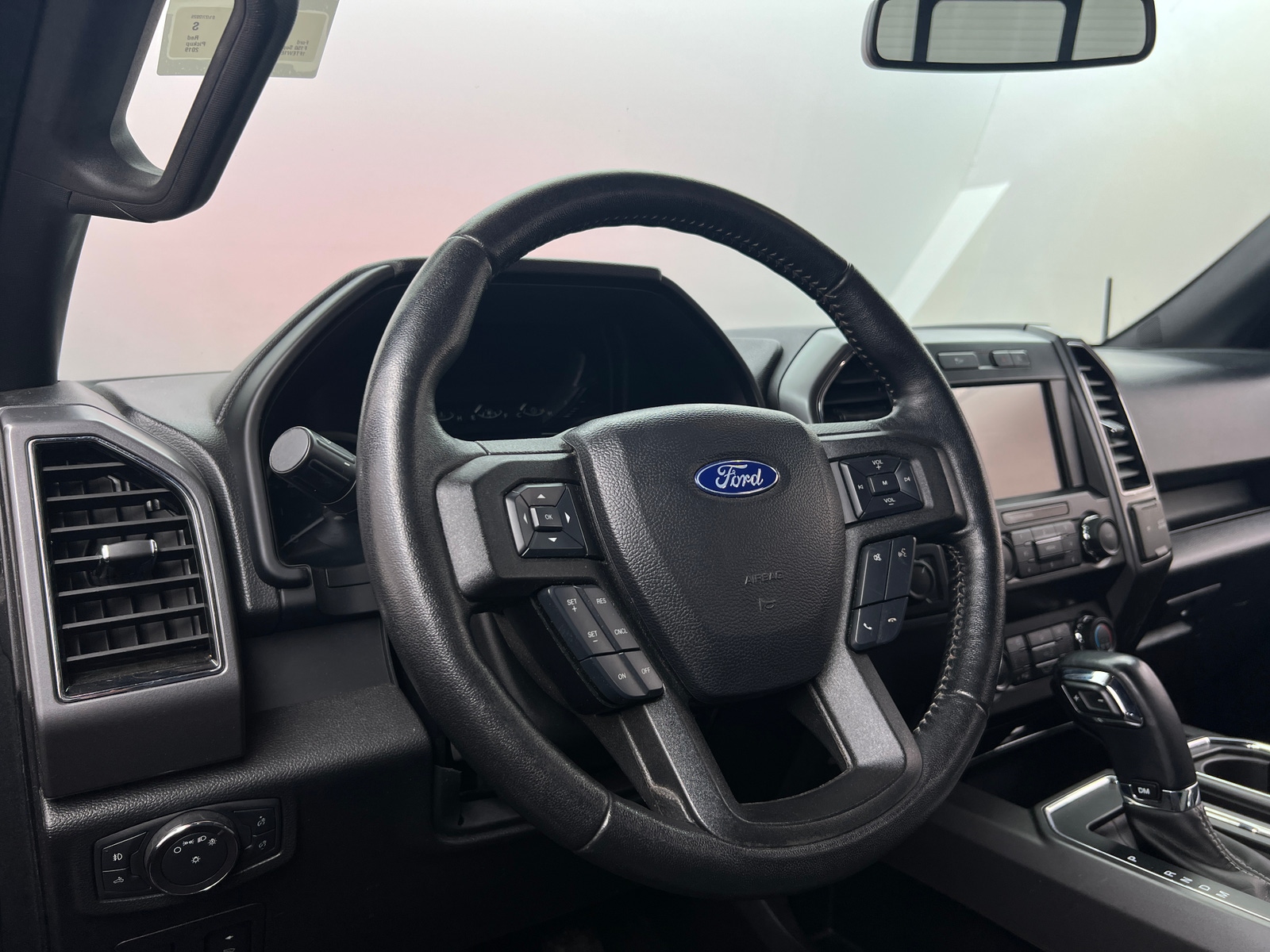 Thumbnail: 2019 Ford Econoline - 5