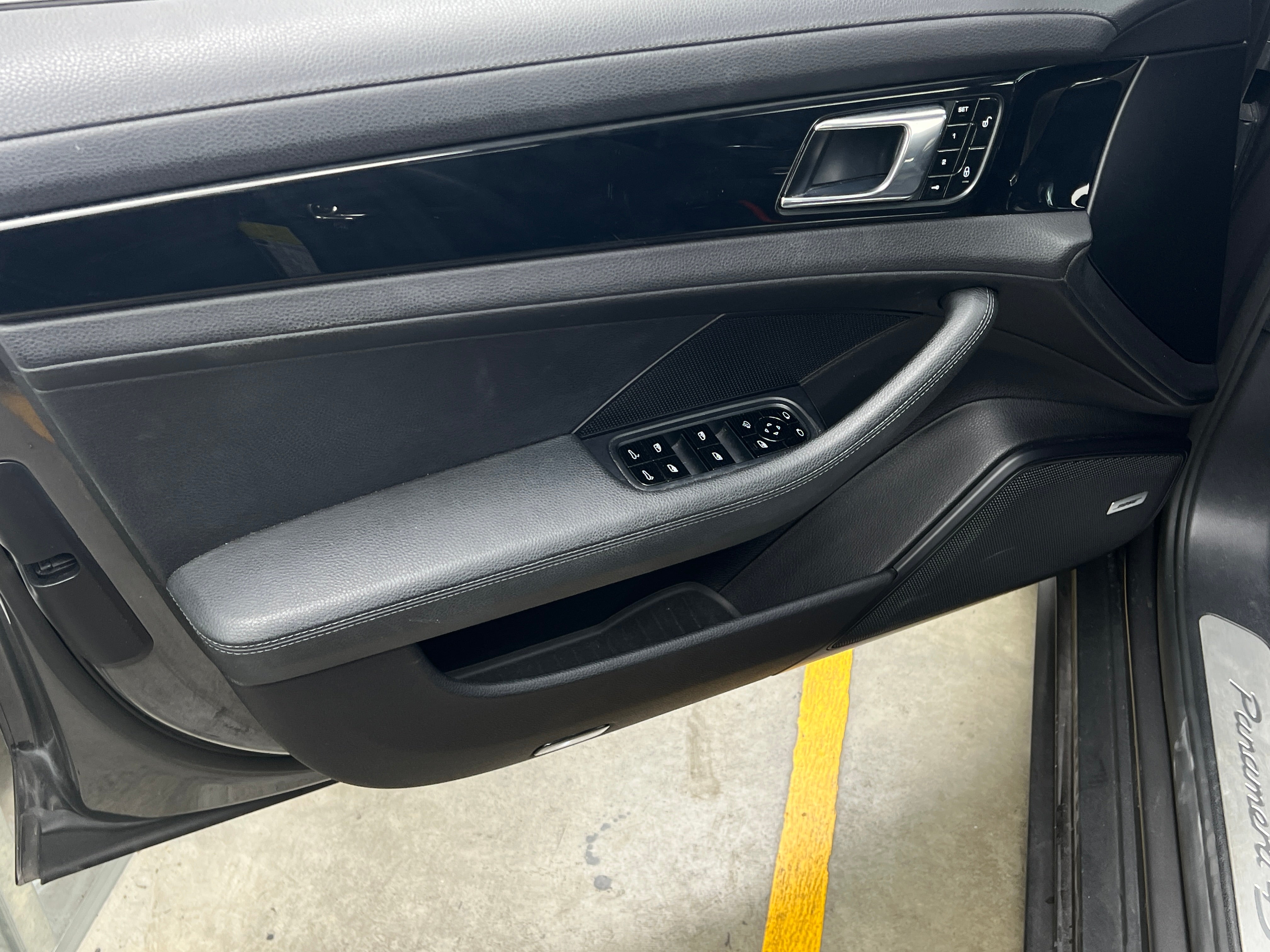 2017 Porsche Panamera