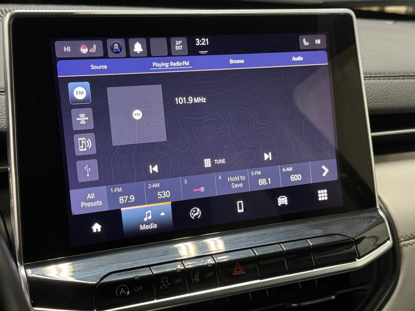 Thumbnail: 2022 Jeep Compass - 3