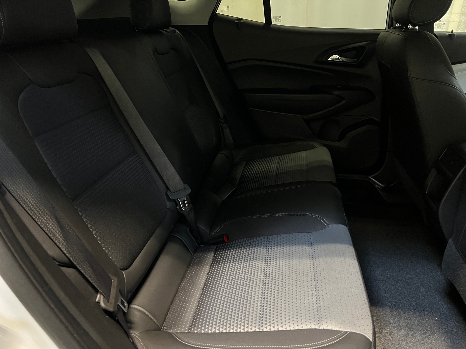 Thumbnail: 2025 Chevrolet Trax - 6