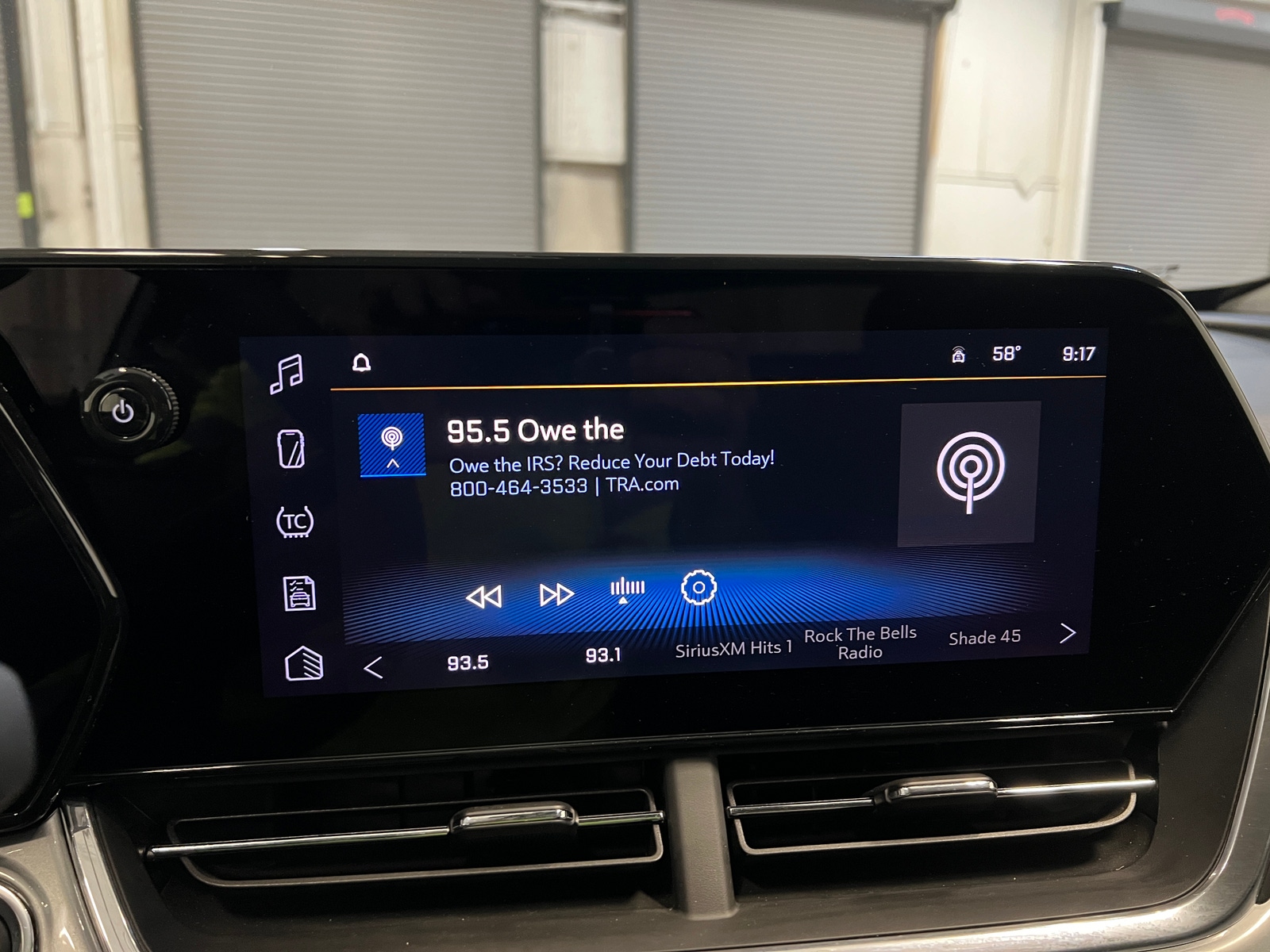 Thumbnail: 2025 Chevrolet Trax - 4