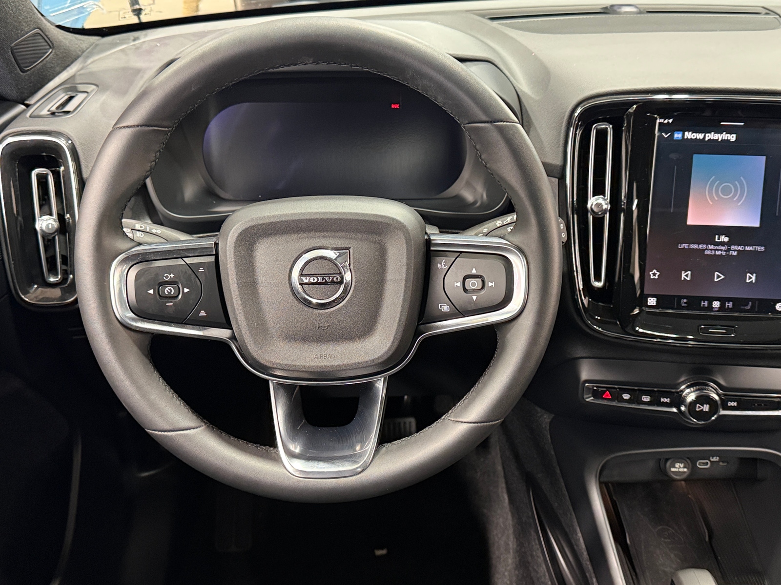 Thumbnail: 2024 Volvo XC40 - 5