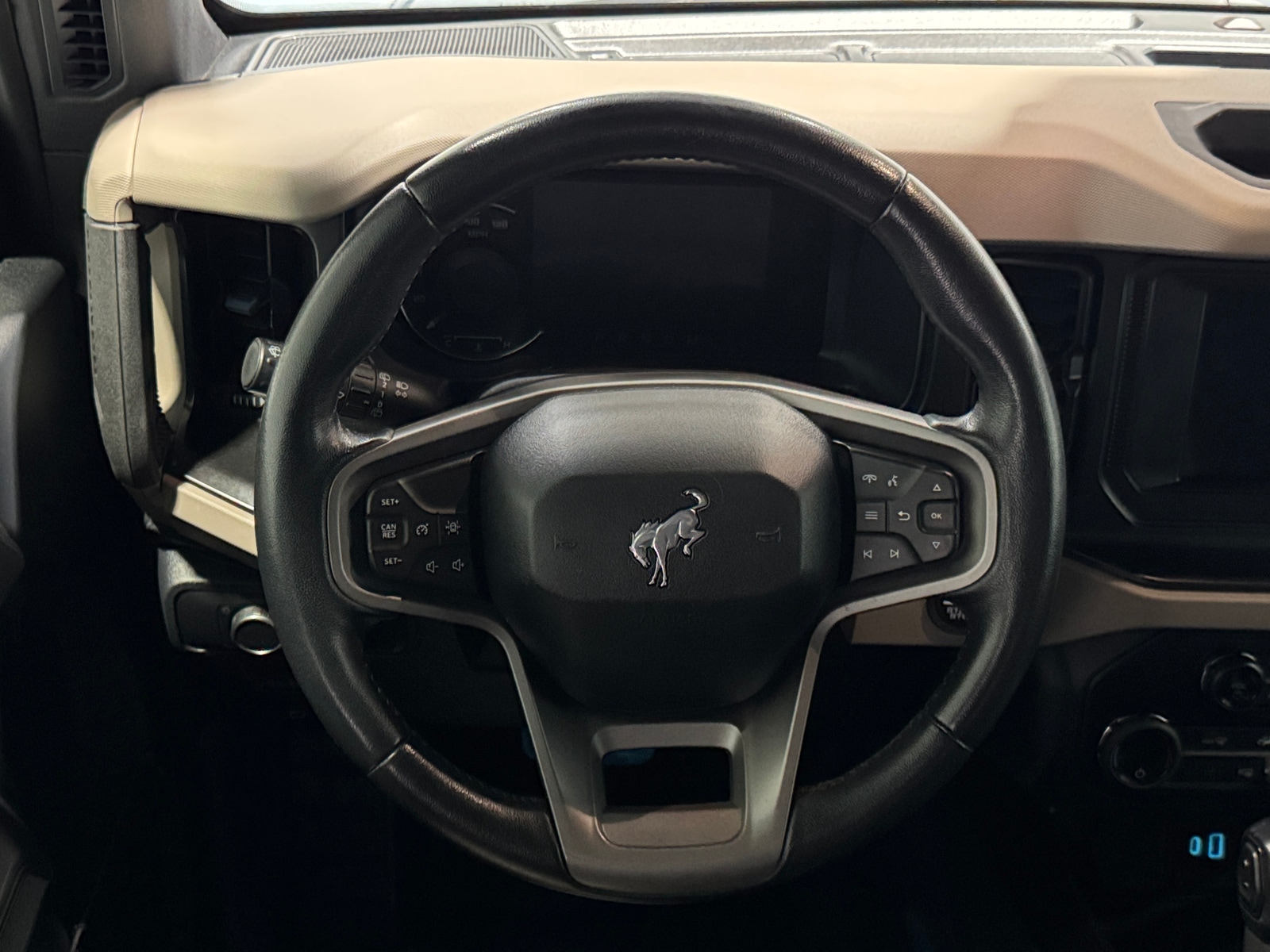 Thumbnail: 2021 Ford Bronco - 5