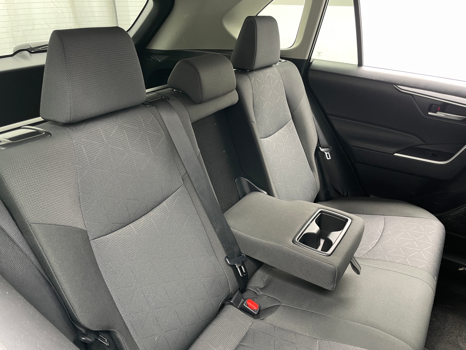 Thumbnail: 2025 Toyota RAV4 - 6