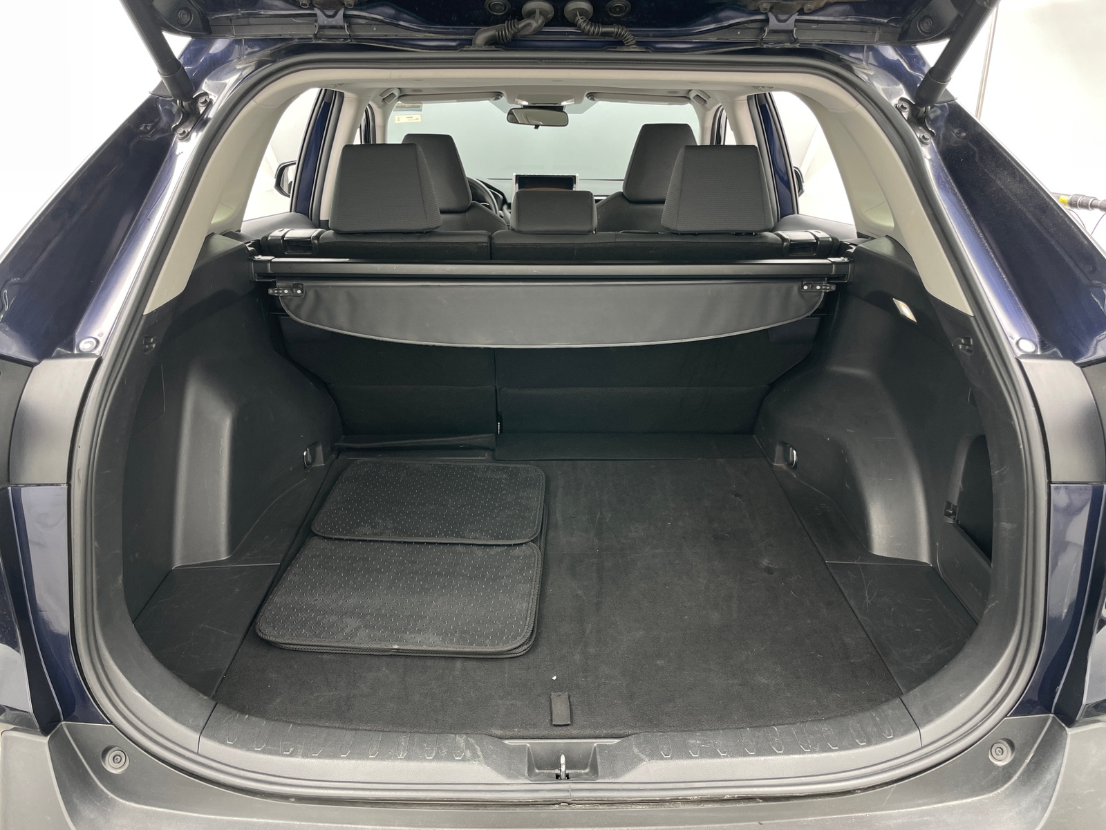 Thumbnail: 2025 Toyota RAV4 - 7