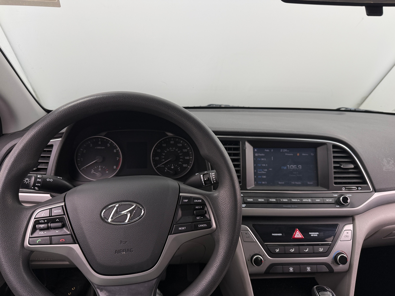 Thumbnail: 2018 Hyundai Elantra - 3