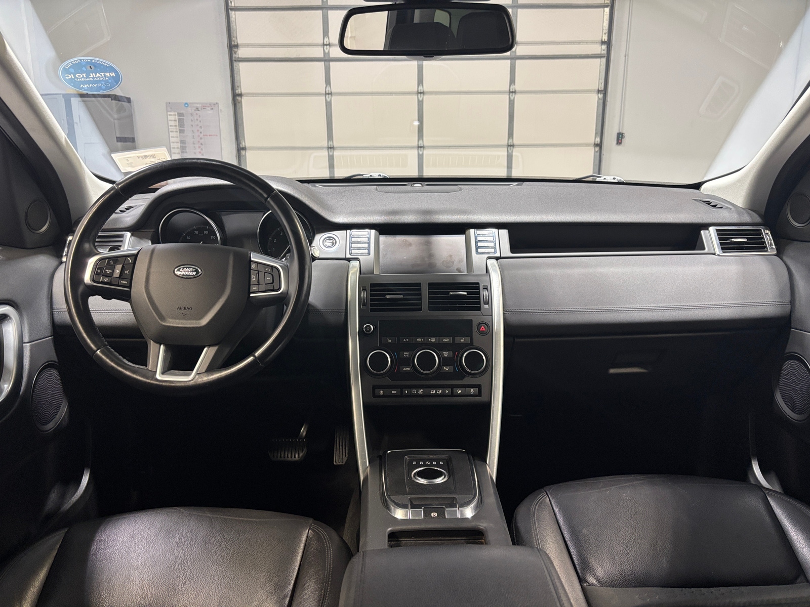 Thumbnail: 2019 Land Rover Discovery Sport - 2