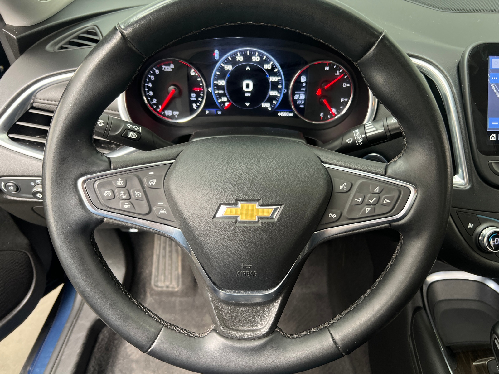 Thumbnail: 2024 Chevrolet Malibu - 4