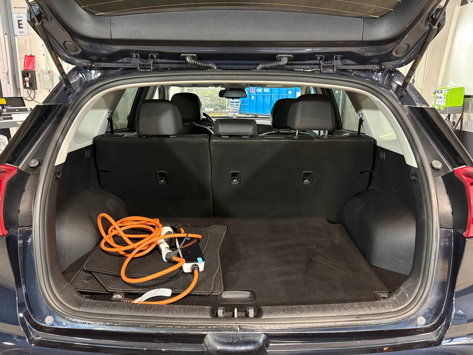 Thumbnail: 2020 Kia Niro - 7