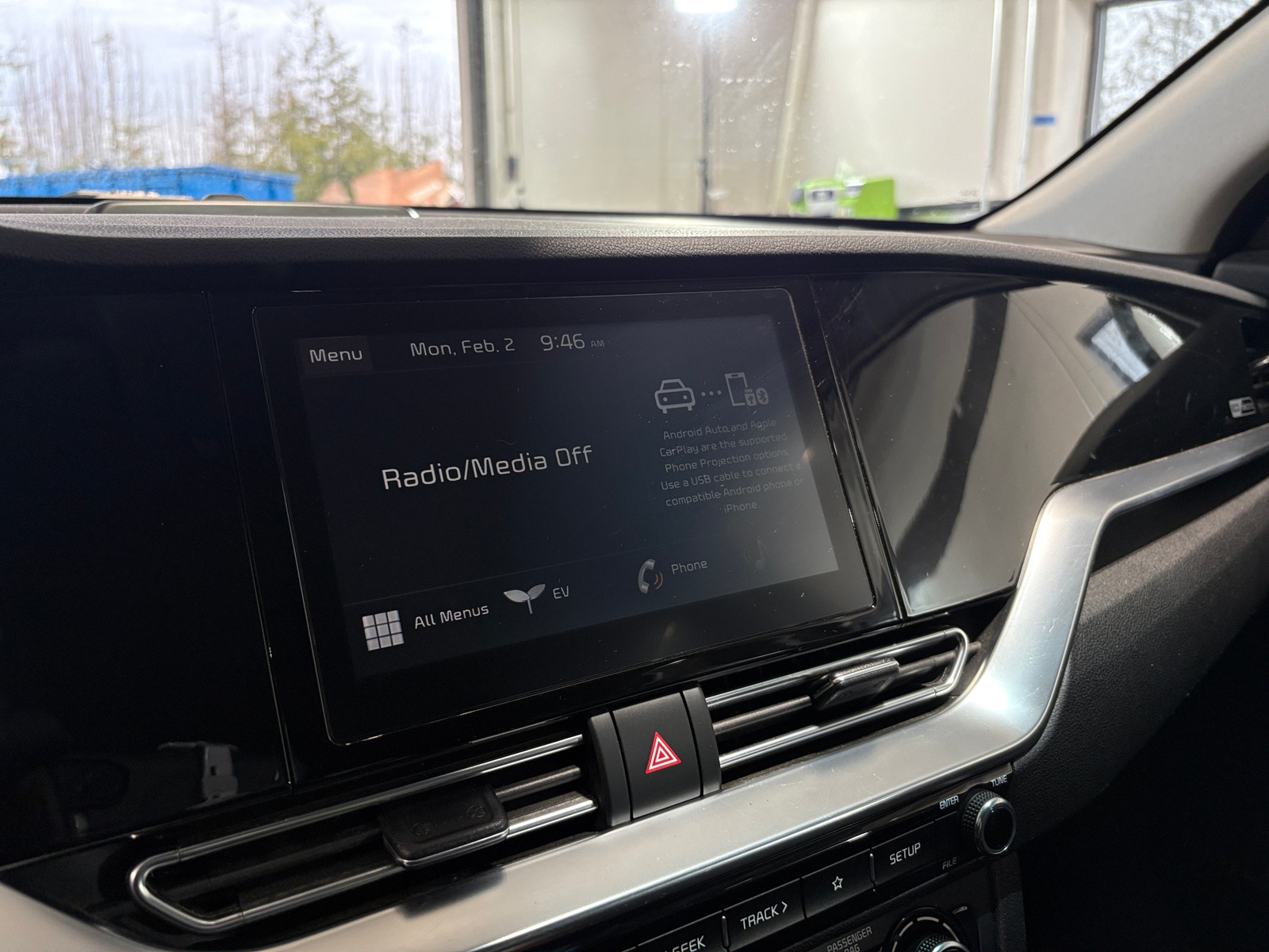 Thumbnail: 2020 Kia Niro - 4