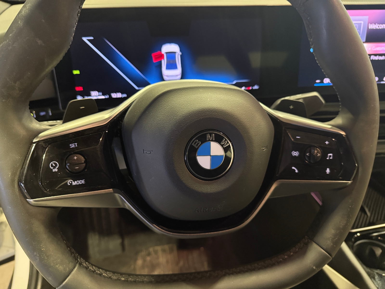 Thumbnail: 2024 BMW 5 Series - 4