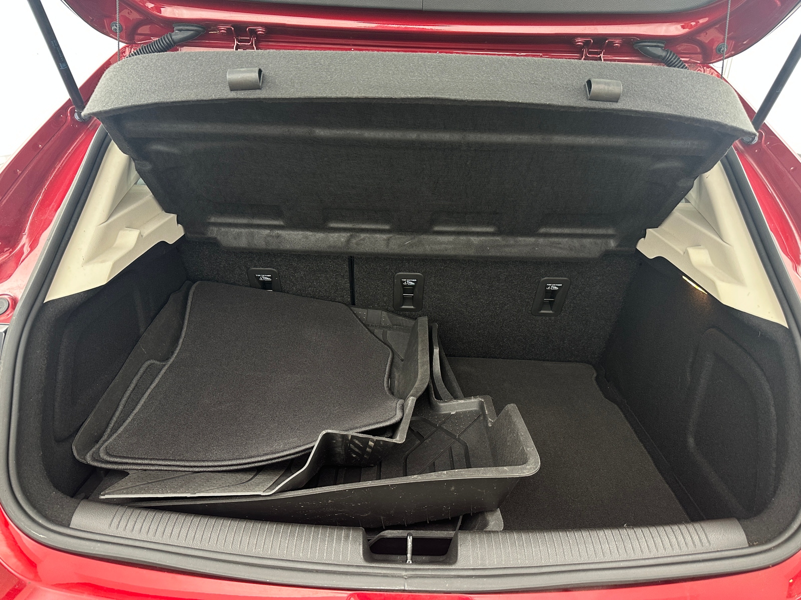 Thumbnail: 2018 Chevrolet Cruze - 7