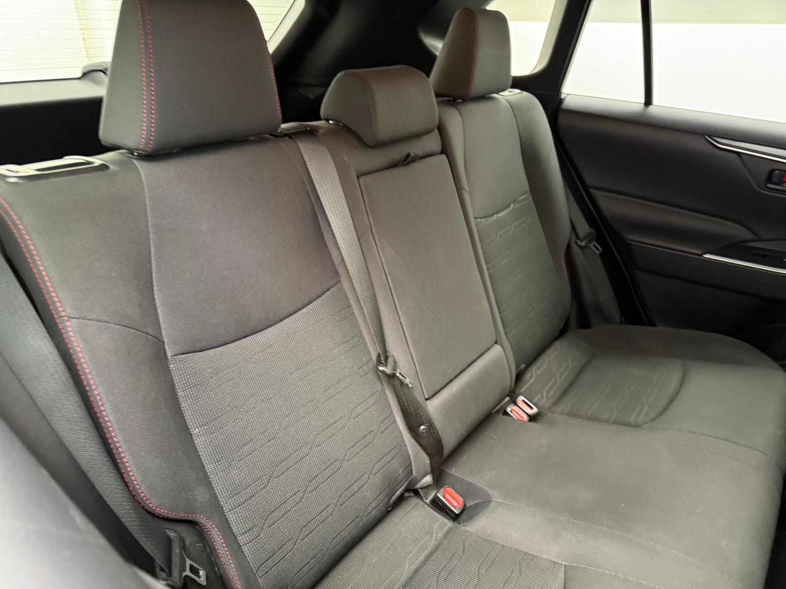 Thumbnail: 2021 Toyota RAV4 - 6