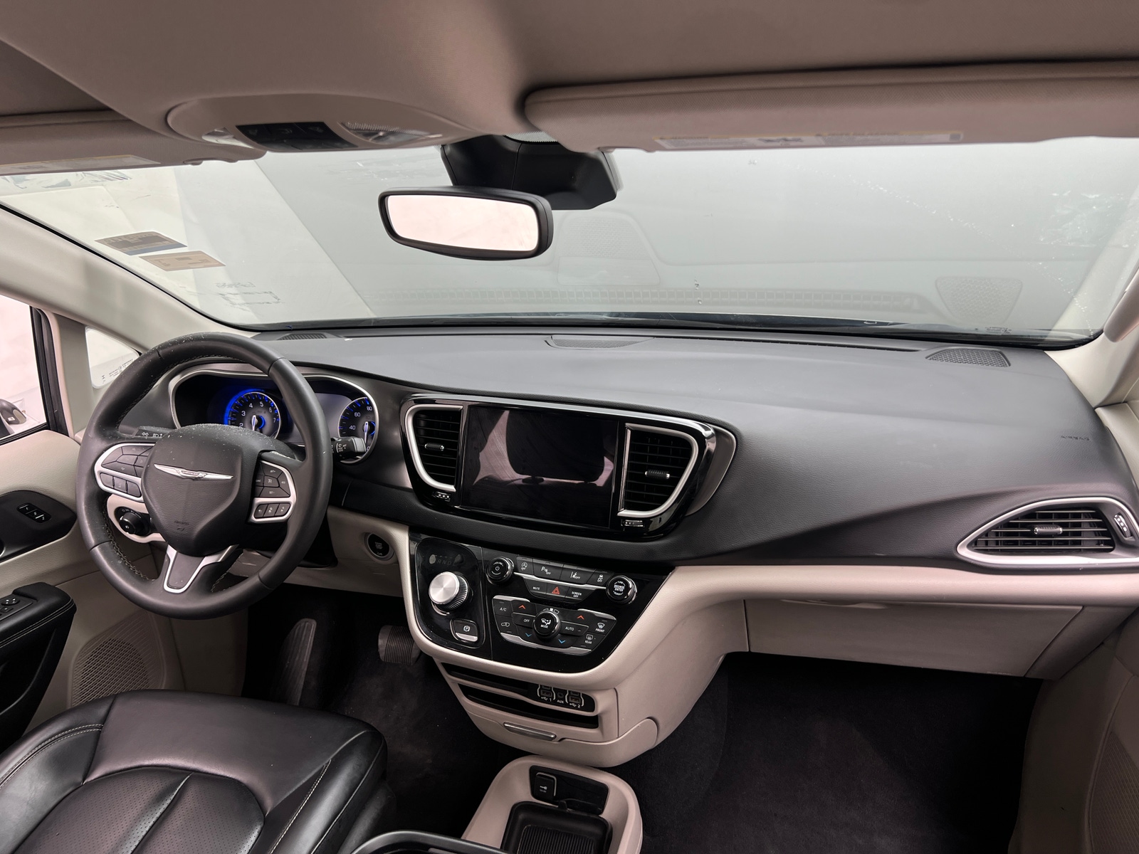 Thumbnail: 2023 Chrysler Pacifica - 2