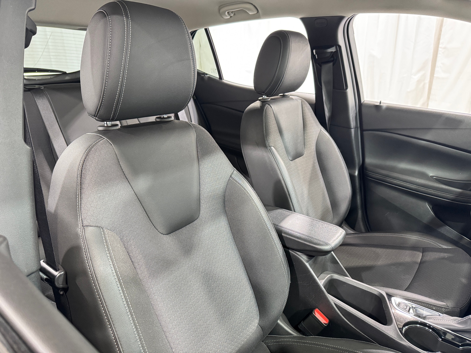 Thumbnail: 2025 Buick Encore GX - 2