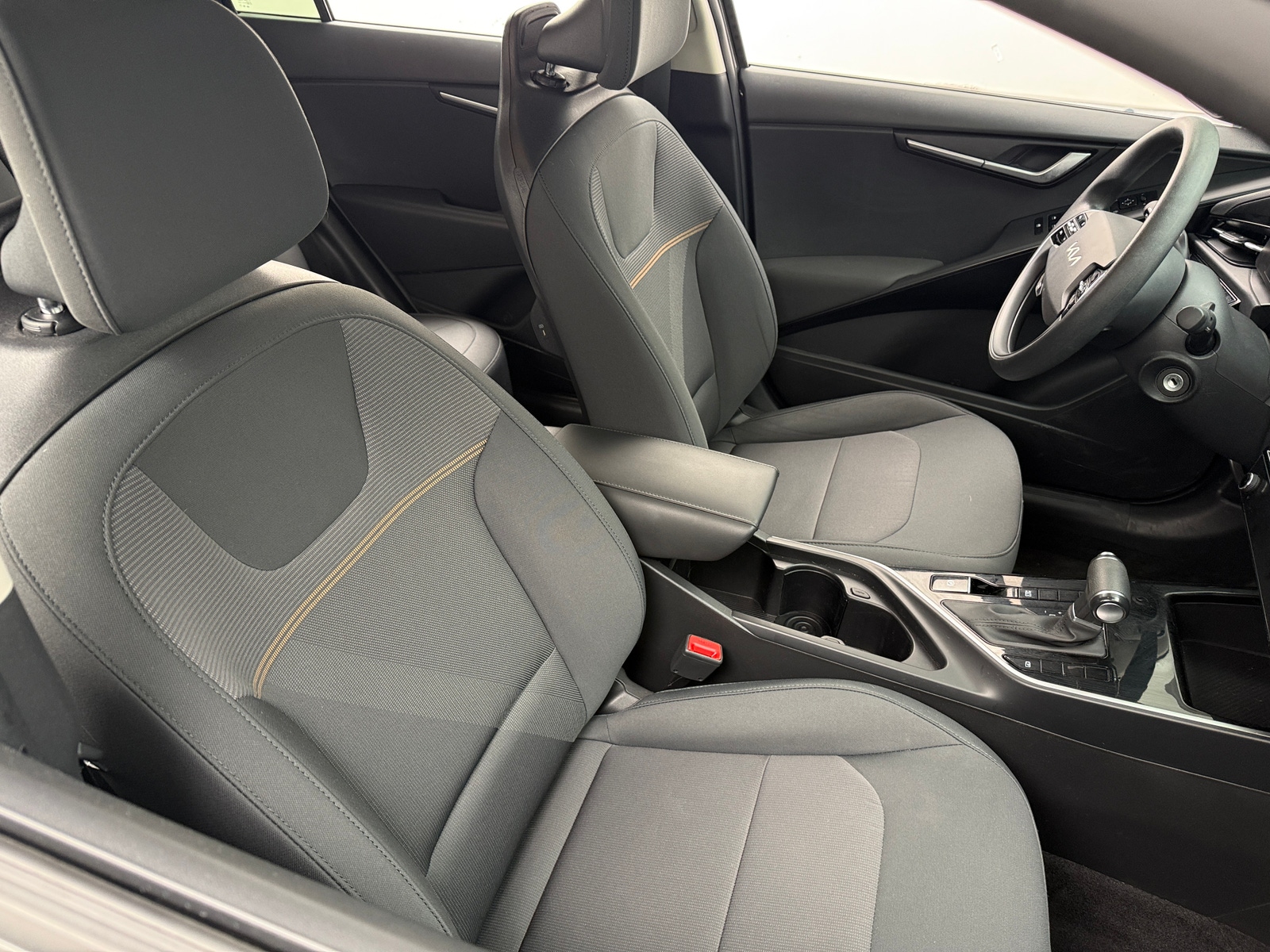 Thumbnail: 2023 Kia Niro - 2