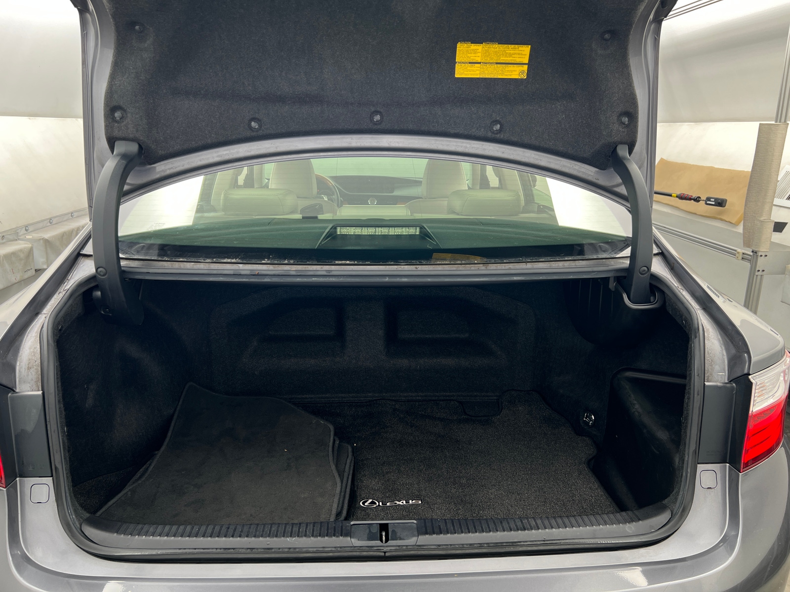 Thumbnail: 2015 Lexus ES - 6