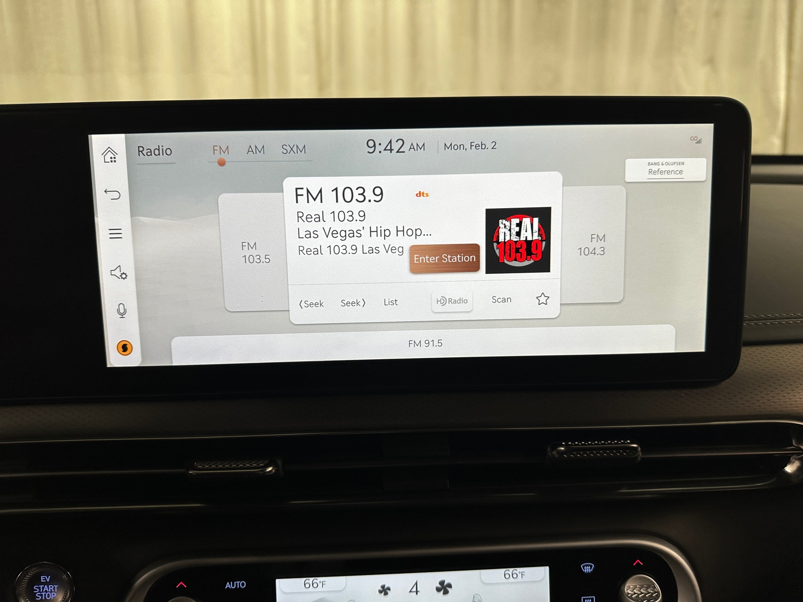 Thumbnail: 2023 Genesis GV60 - 3