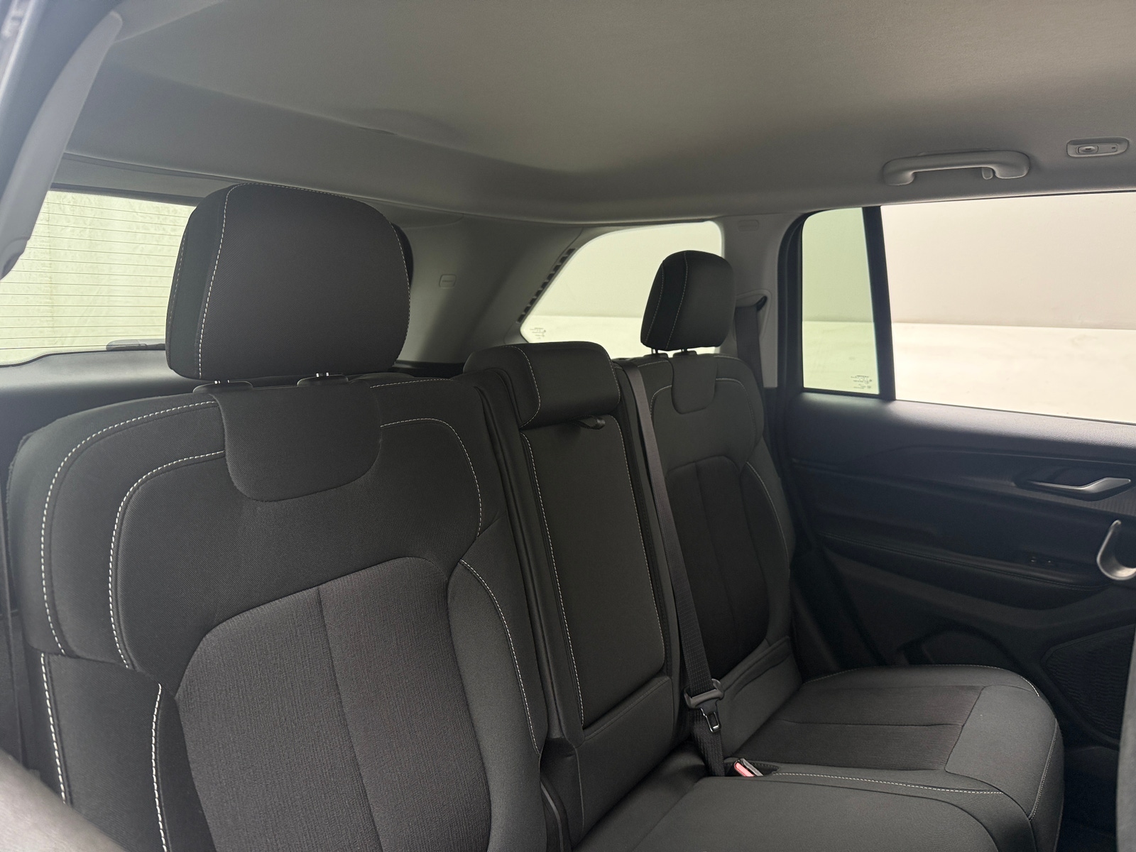 Thumbnail: 2023 Jeep Grand Cherokee - 6