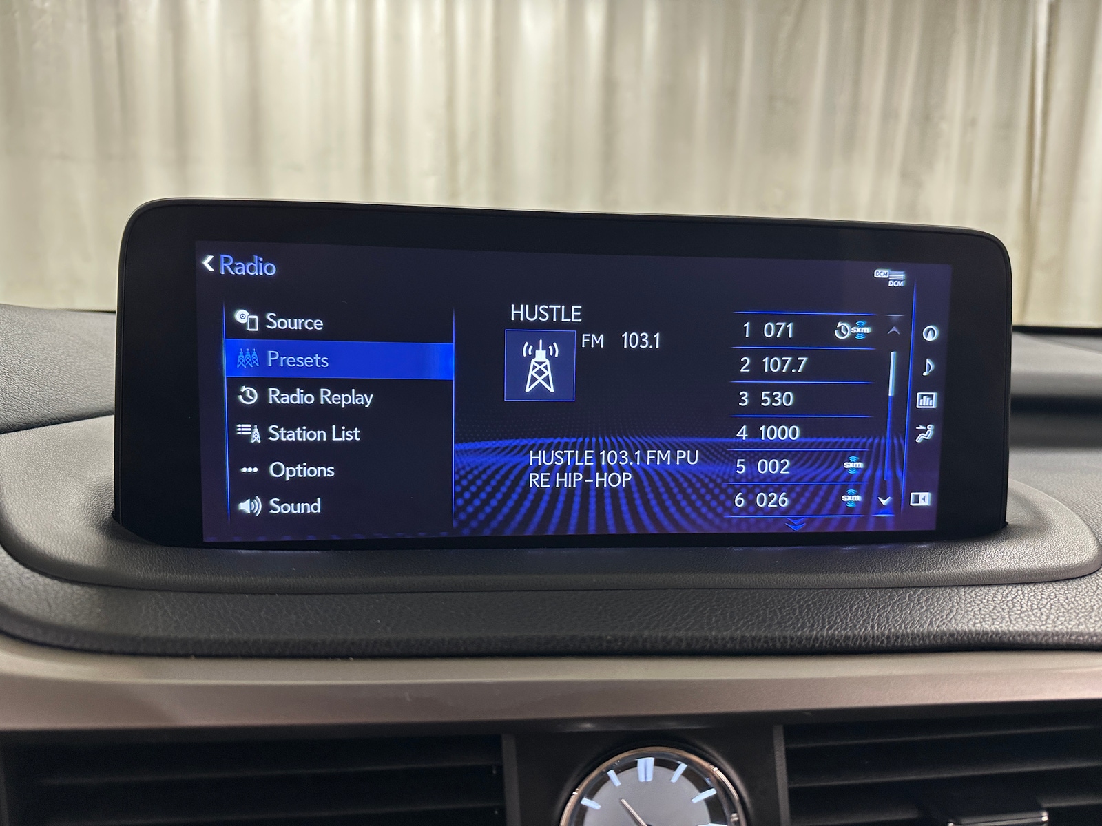 Thumbnail: 2021 Lexus RX - 3