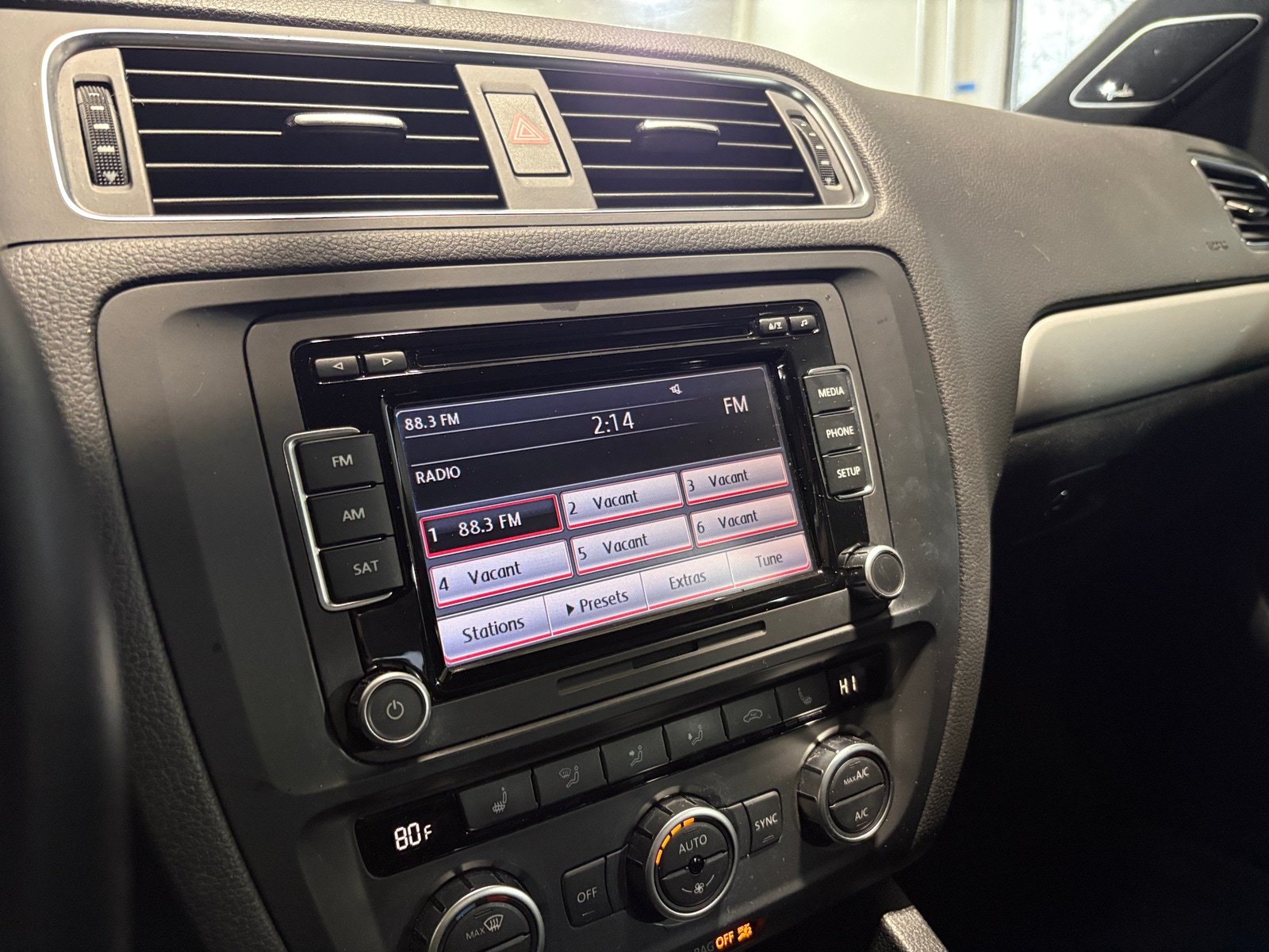 Thumbnail: 2013 Volkswagen Jetta - 4