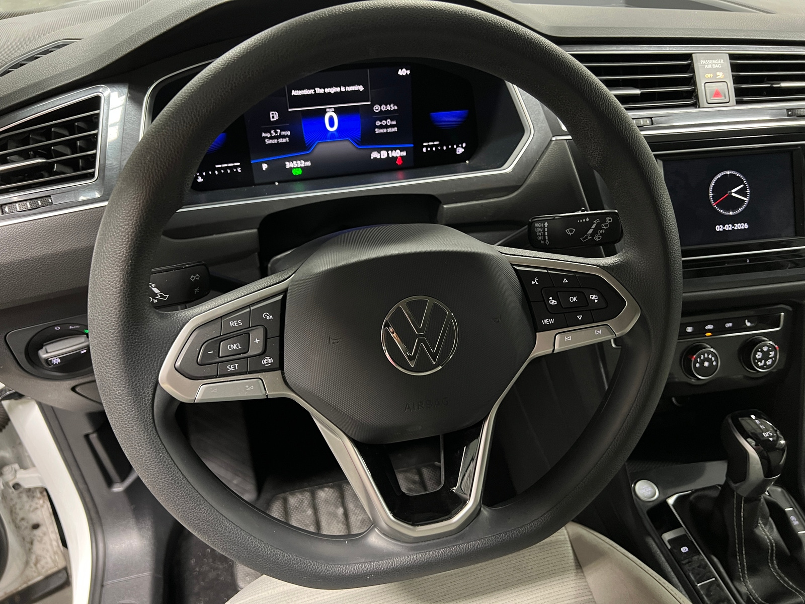 Thumbnail: 2023 Volkswagen Tiguan - 5