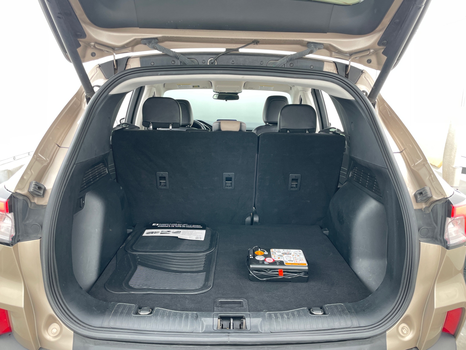 Thumbnail: 2021 Ford Escape - 6