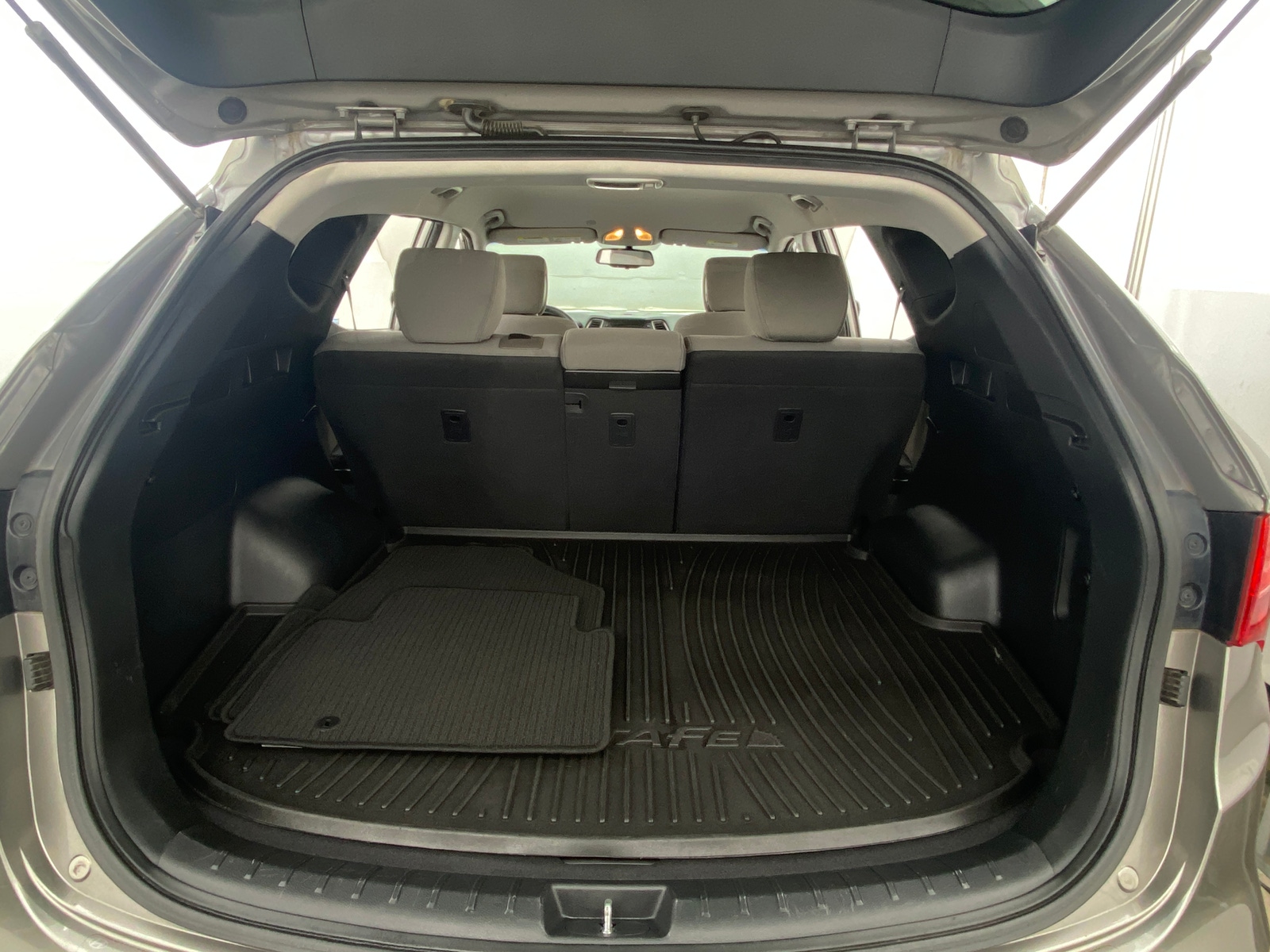 Thumbnail: 2014 Hyundai Santa Fe - 7