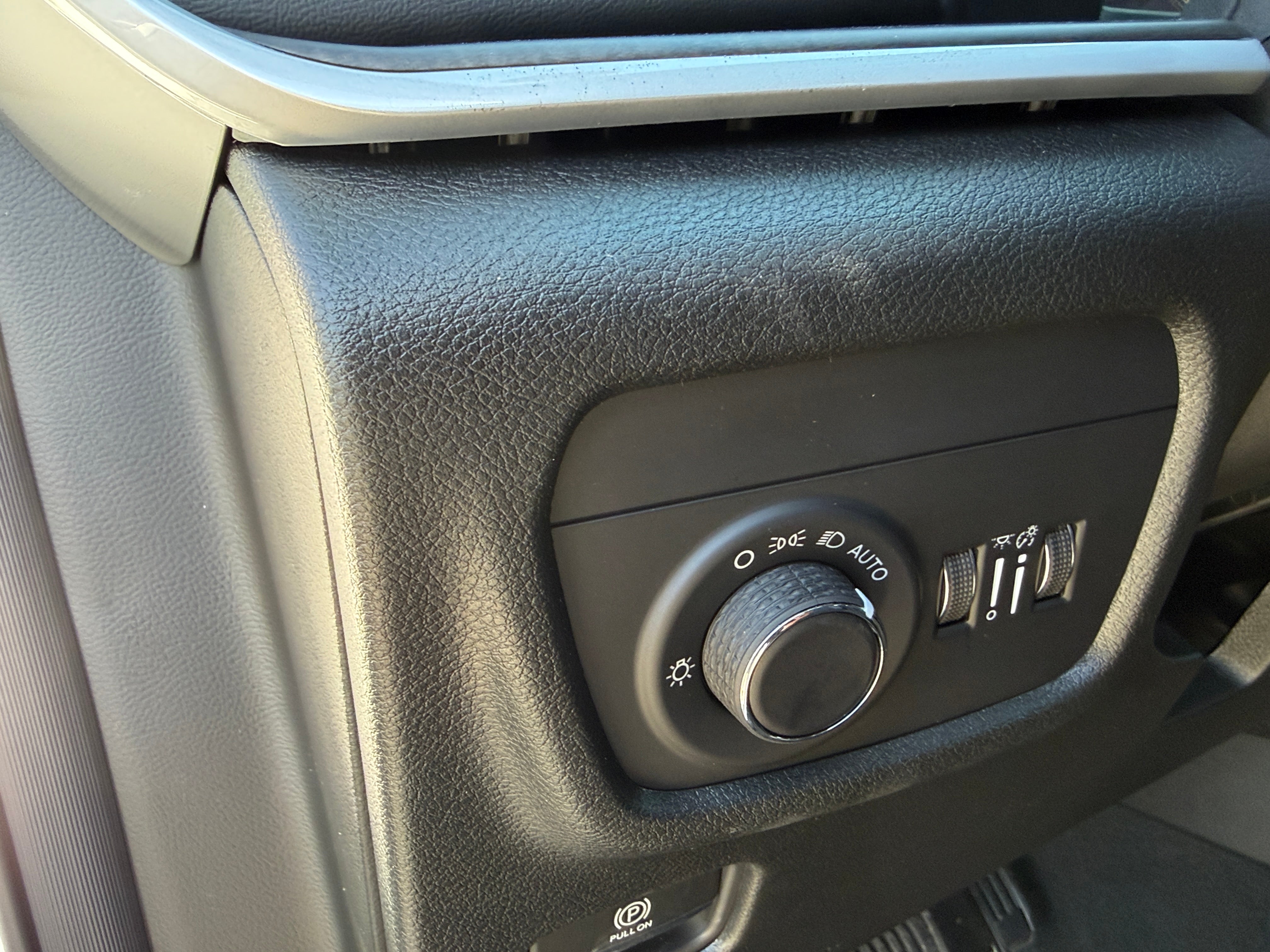 2026 Jeep Grand Cherokee Laredo - Photo 14