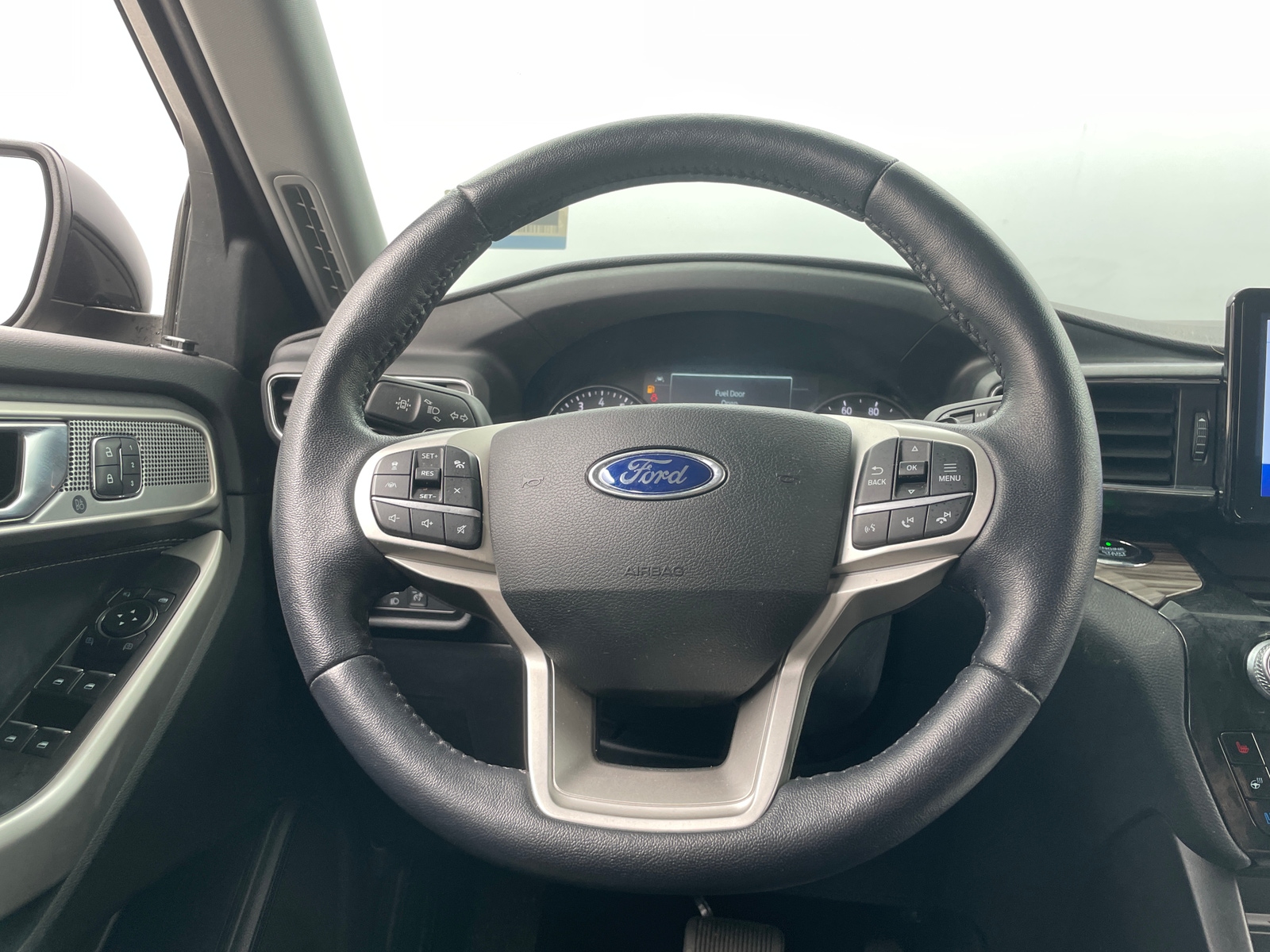 Thumbnail: 2021 Ford Explorer - 4