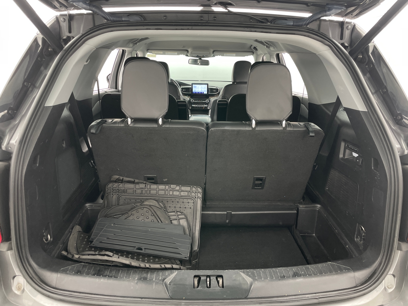 Thumbnail: 2021 Ford Explorer - 6